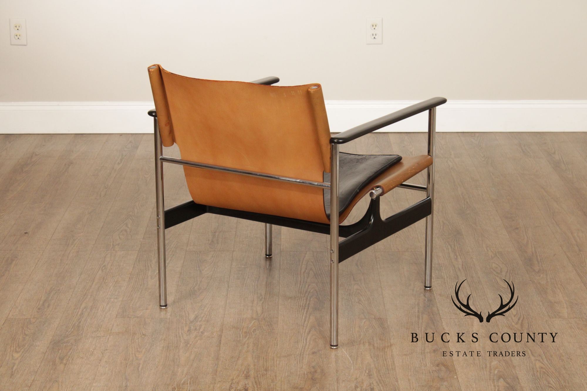 Knoll Mid Century Modern Pair of Leather and Chrome '657' Armchairs