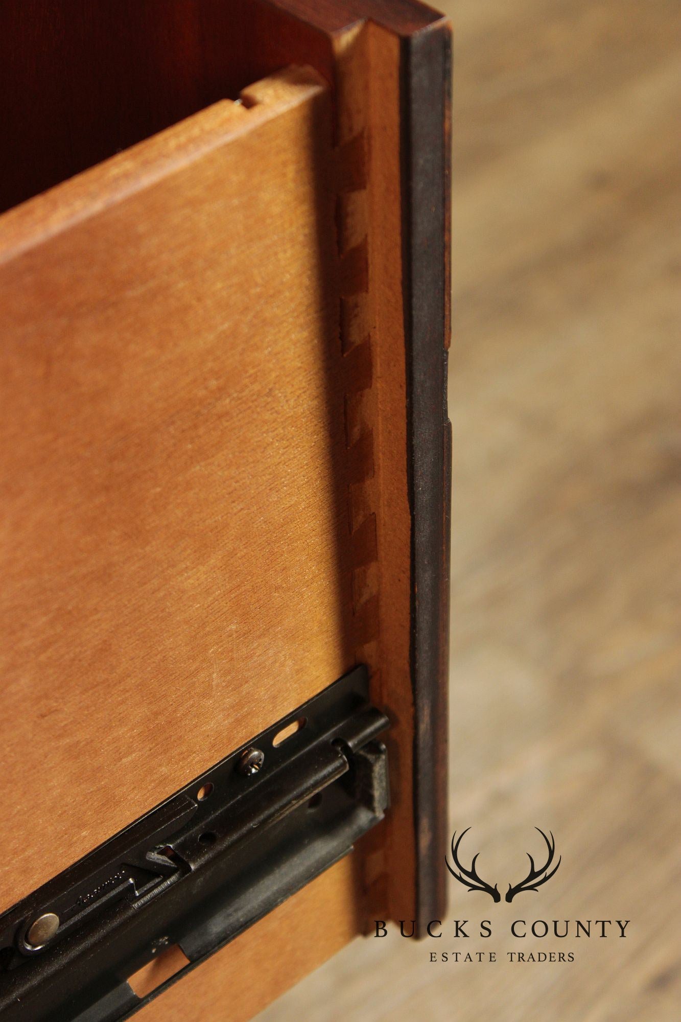 Hekman Chippendale Style Mahogany Leather Top Executive Desk