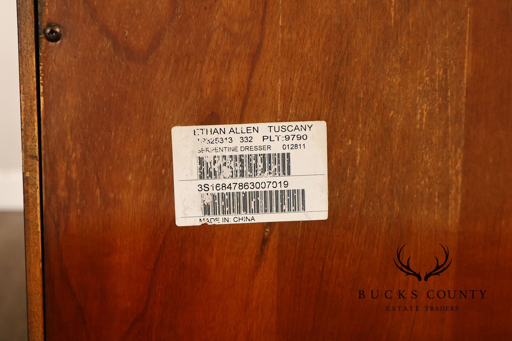 Ethan Allen Tuscany Serpentine Nine-Drawer Dresser In Cherry Finish