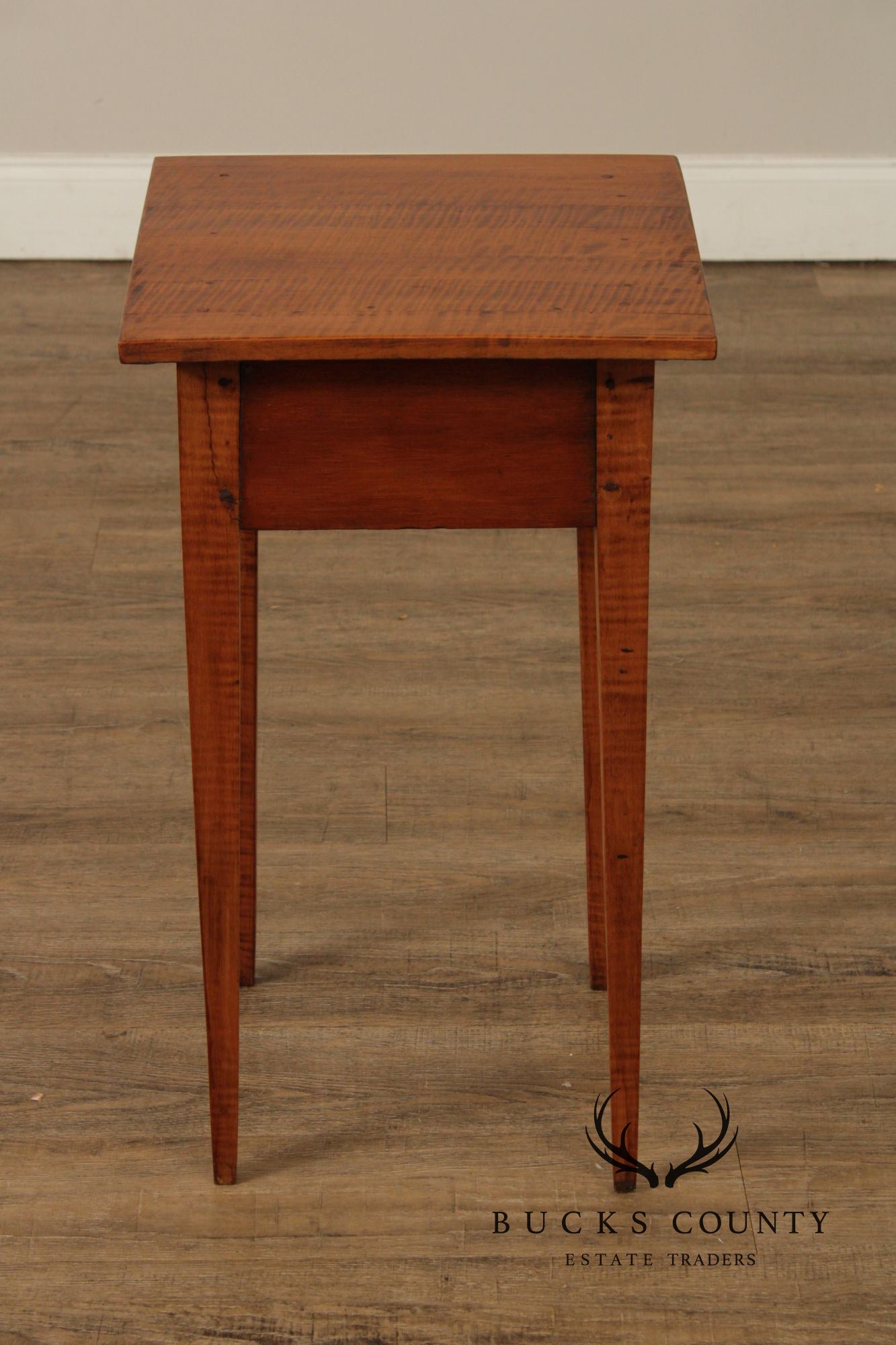 Antique American Federal Period Tiger Maple End Table