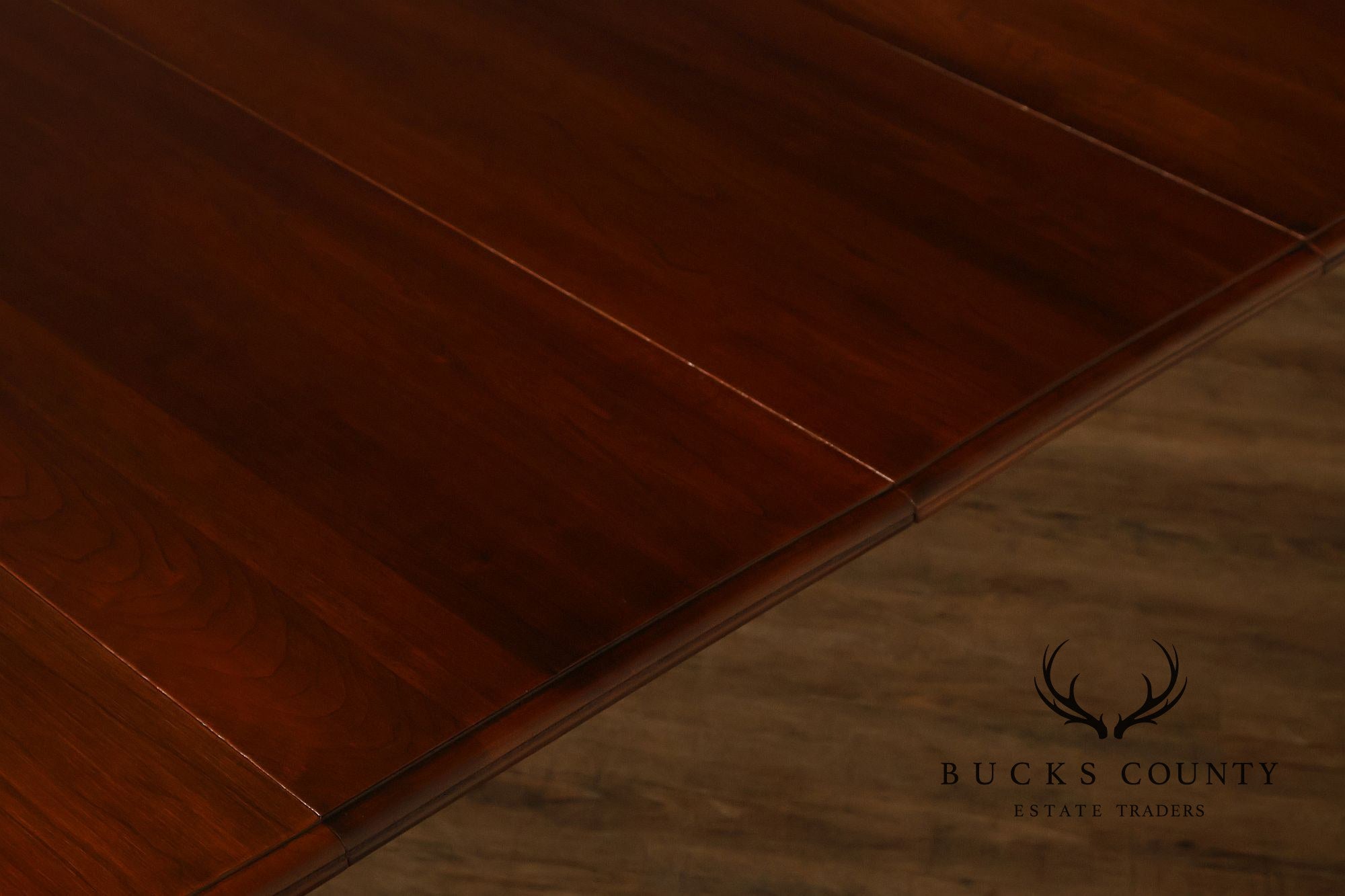 Ethan Allen Georgian Court Vintage Traditional Cherry Dining Table