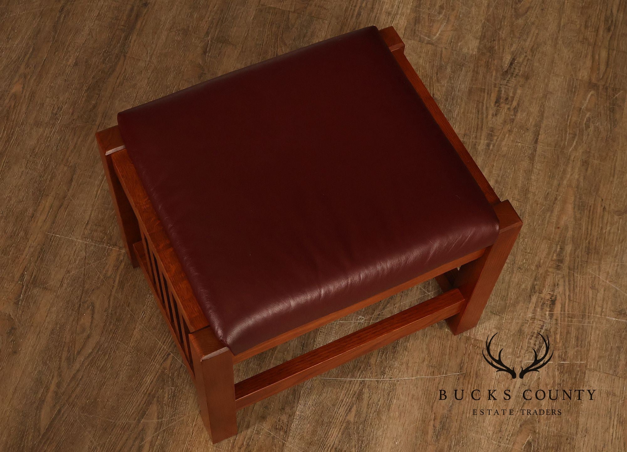 Bassett Furniture Mission Style Oak and Leather Foot Stool