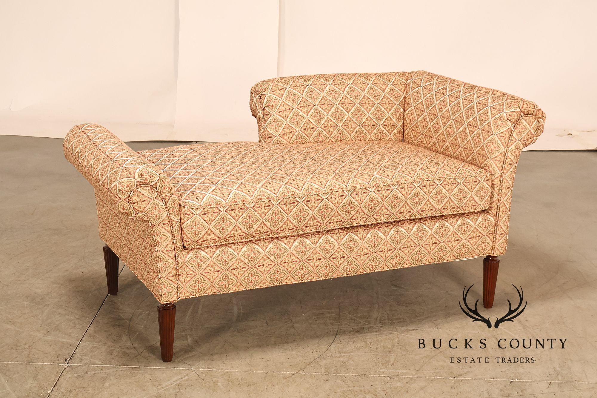 Harden Custom Upholstered Traditional Left Chaise Lounge
