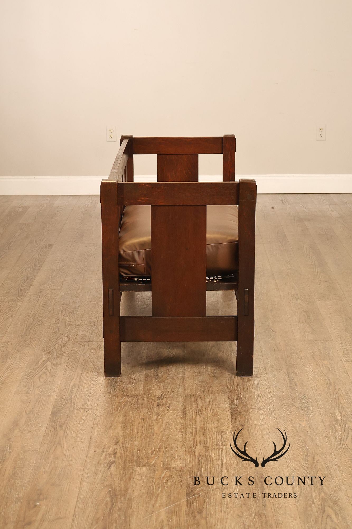 Gustav Stickley Antique Mission Oak Hall Settle Model 205