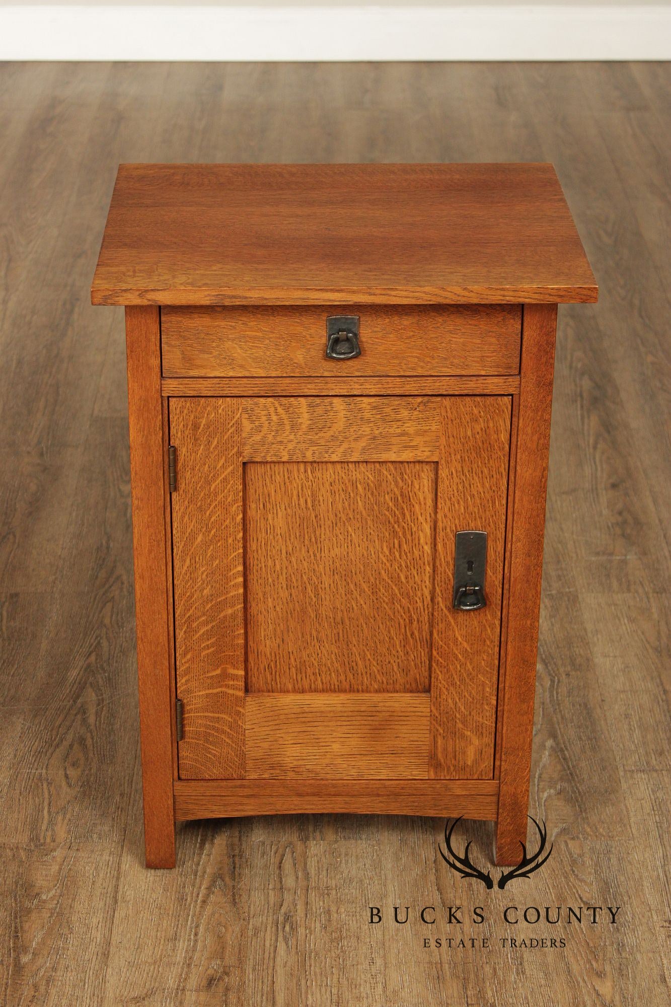 Stickley Mission Collection Oak Pair Of Cabinet Nightstands