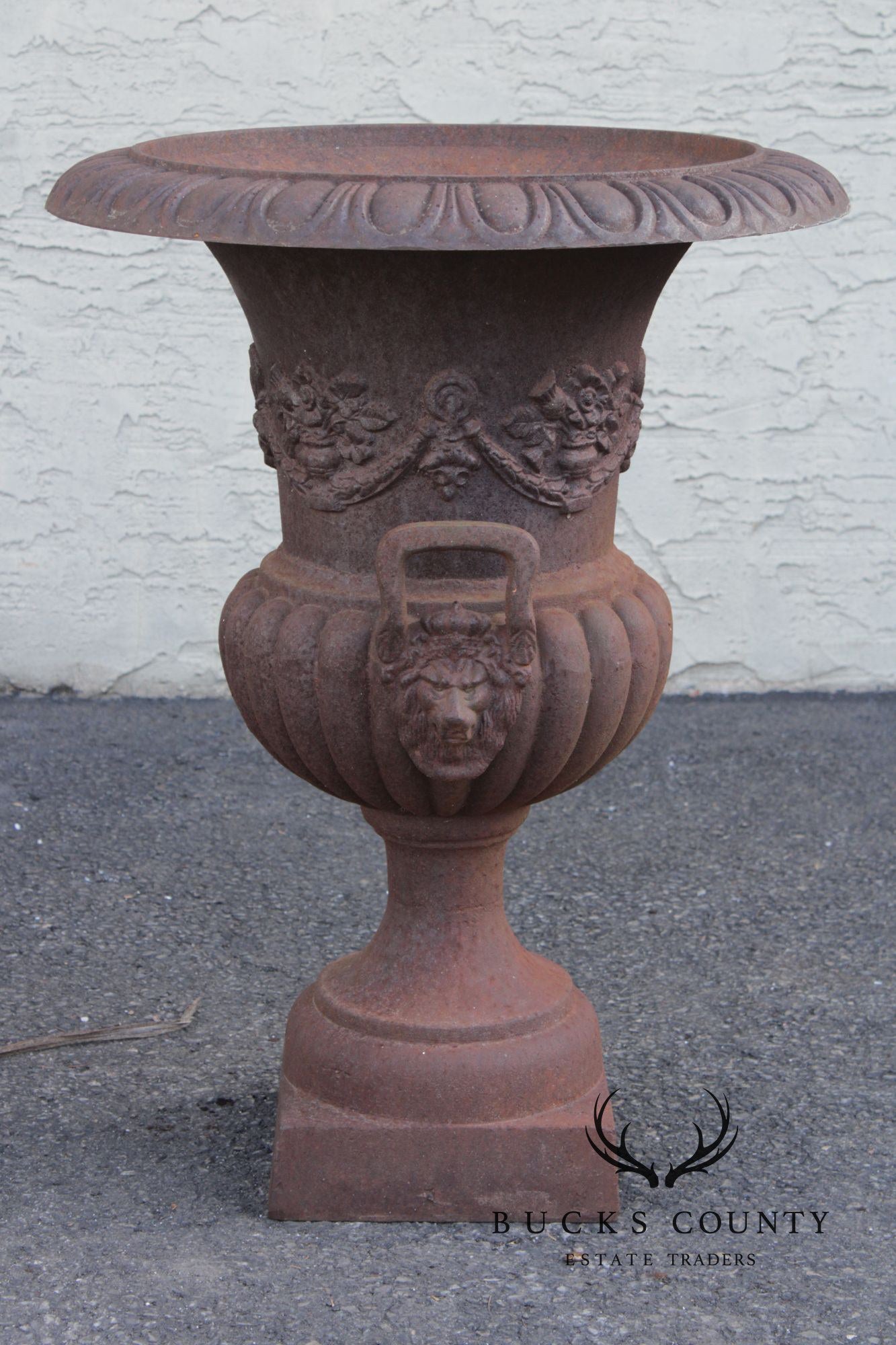 VINTAGE PAIR OF CAST IRON GARDEN URNS