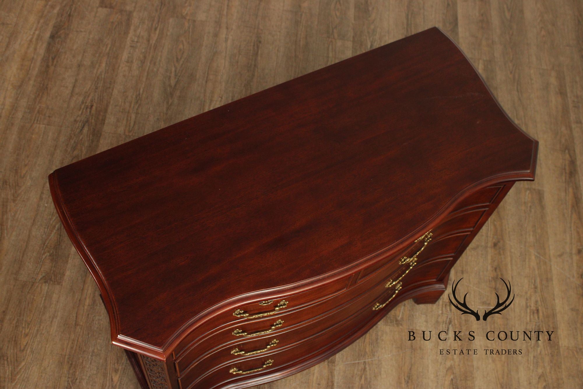 Century George III Style Mahogany Serpentine Front Bachelor’s Chest