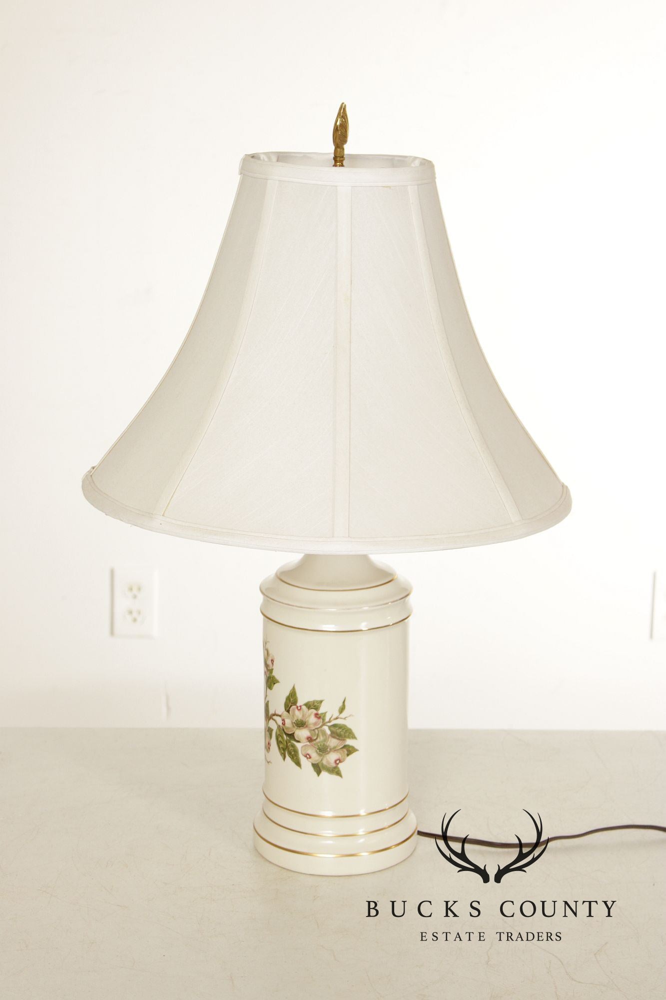 Vintage Pair of Botanical Painted Porcelain Table Lamps