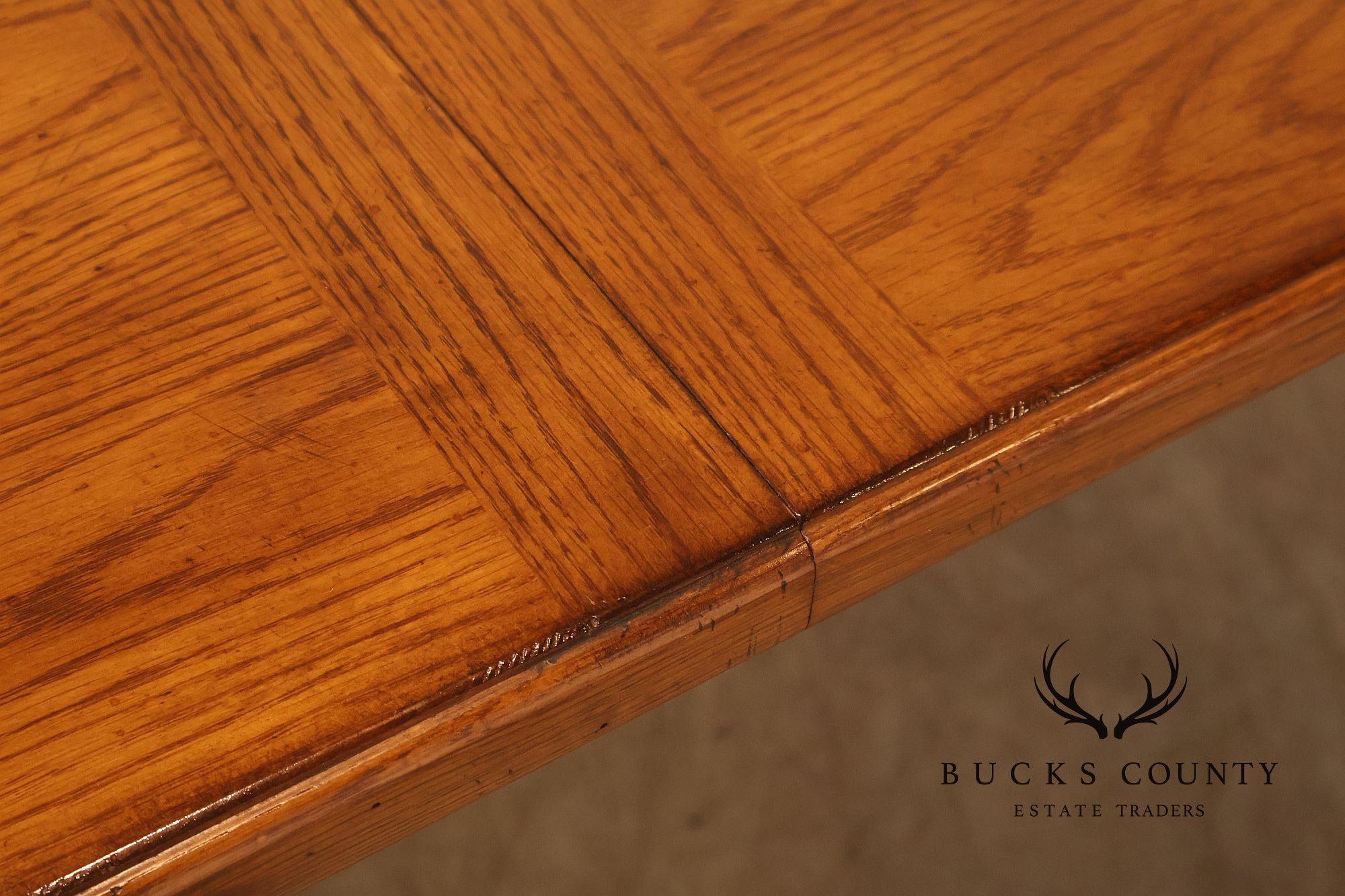 Thomasville Oak Expandable Dining Table