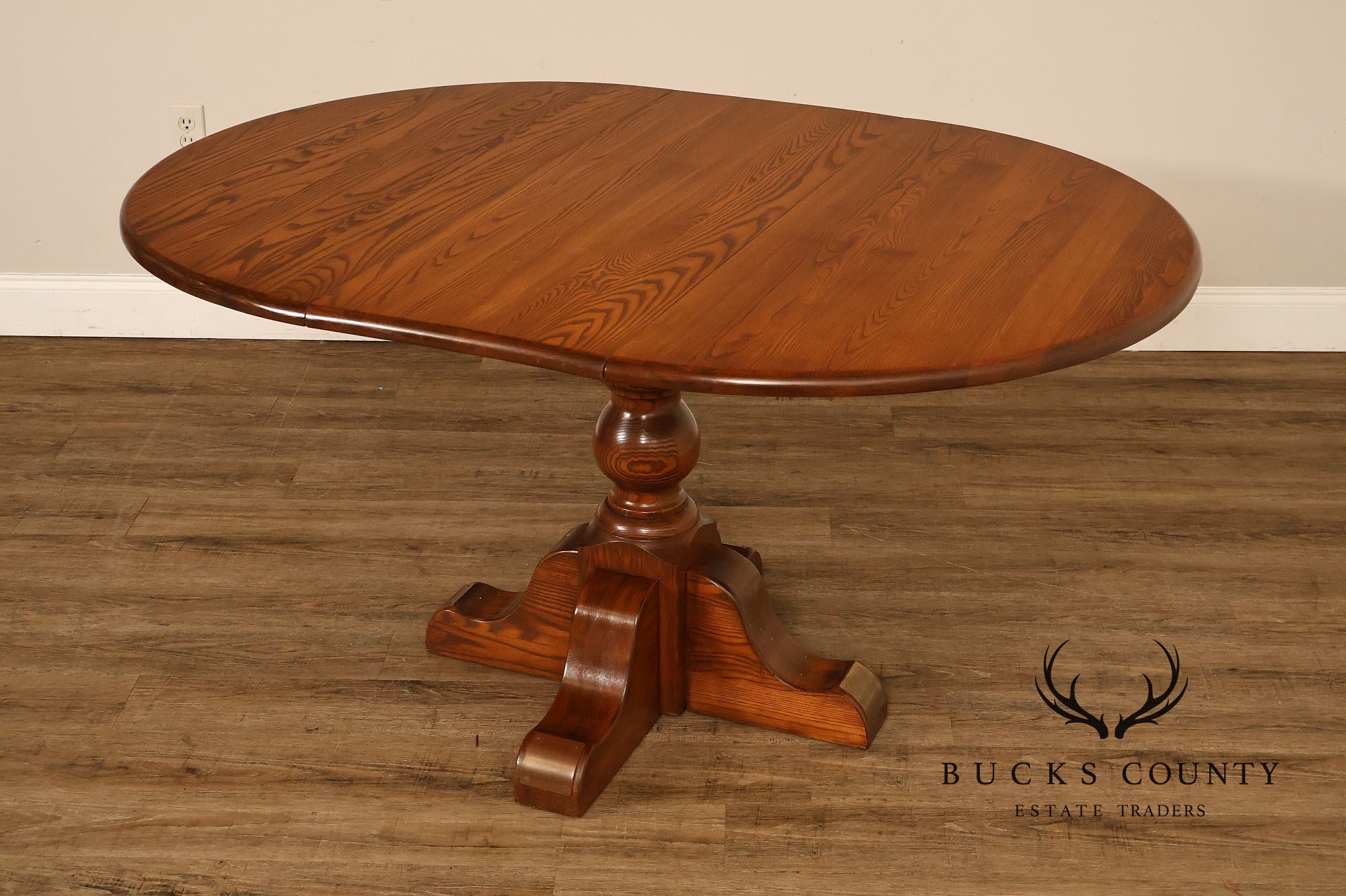 Vintage 42 Inch Oak Round Pedestal Dining Table With Leaf