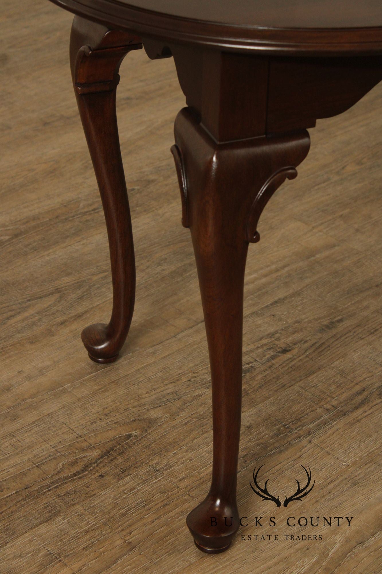 Ethan Allen 'Georgian Court' Queen Anne Style Carved Cherry End Table