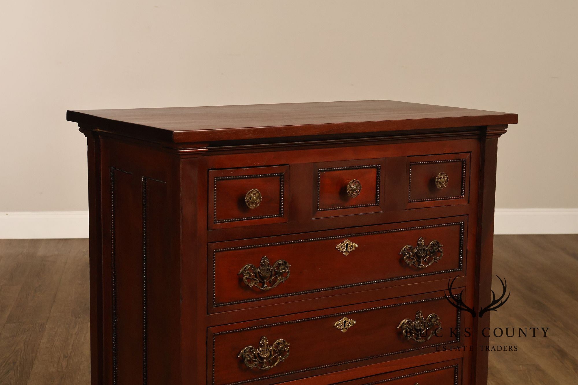 Antique Victorian Mahogany Chest Of Drawers With Brass Lion Paw Feet