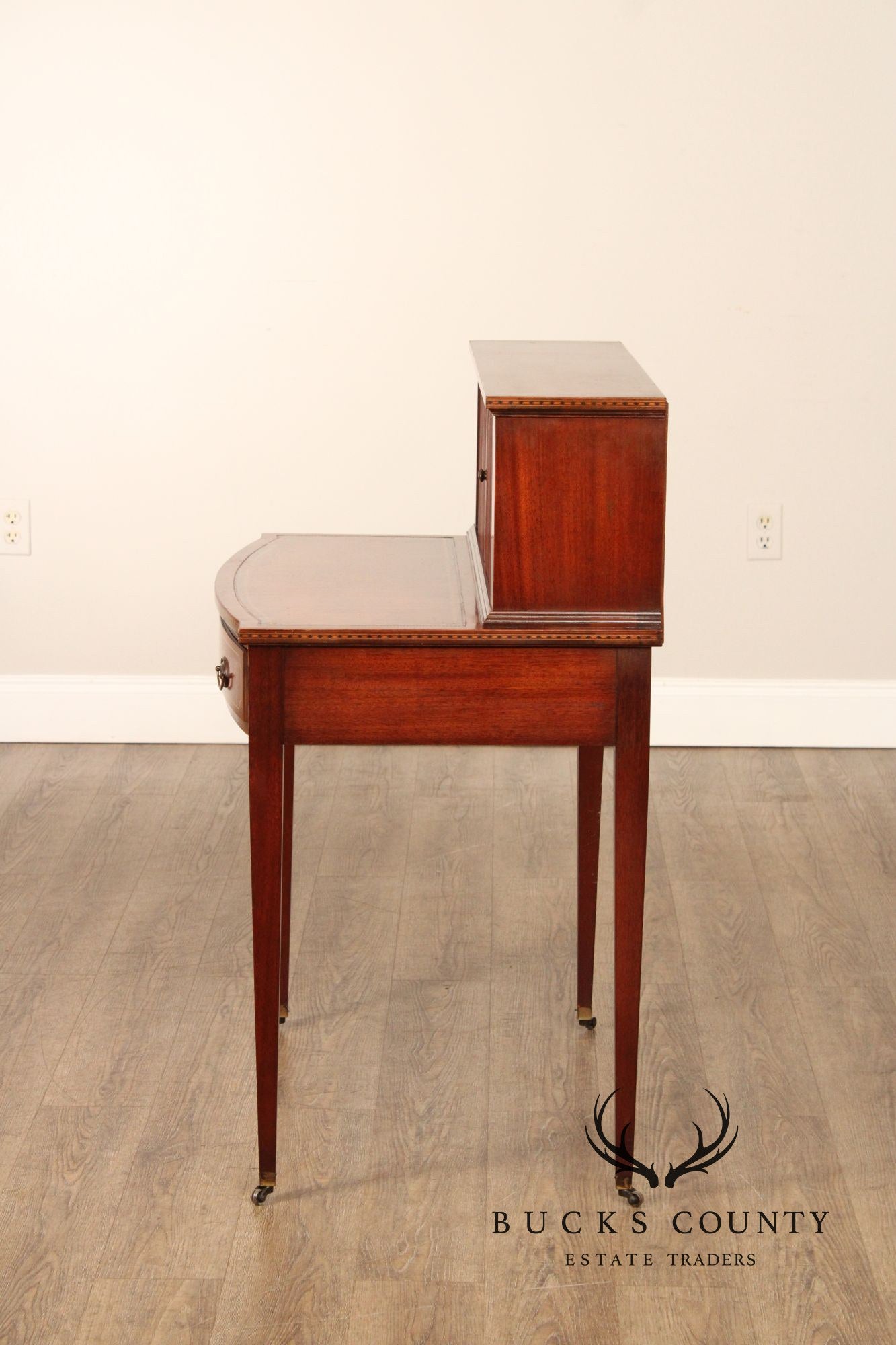 Hepplewhite Style 1940,s Mahogany Inlaid Writing Desk
