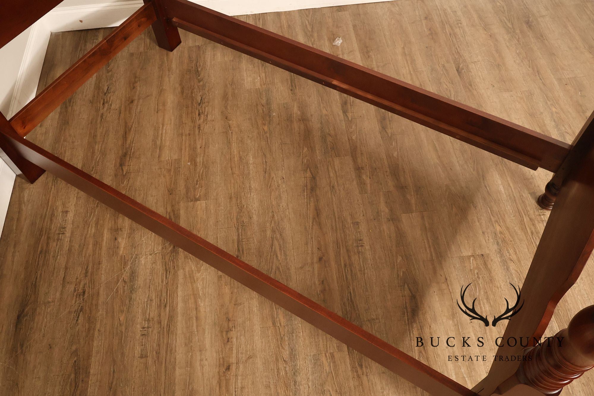 Pair Of Traditional Cherry Wood Twin Poster Beds