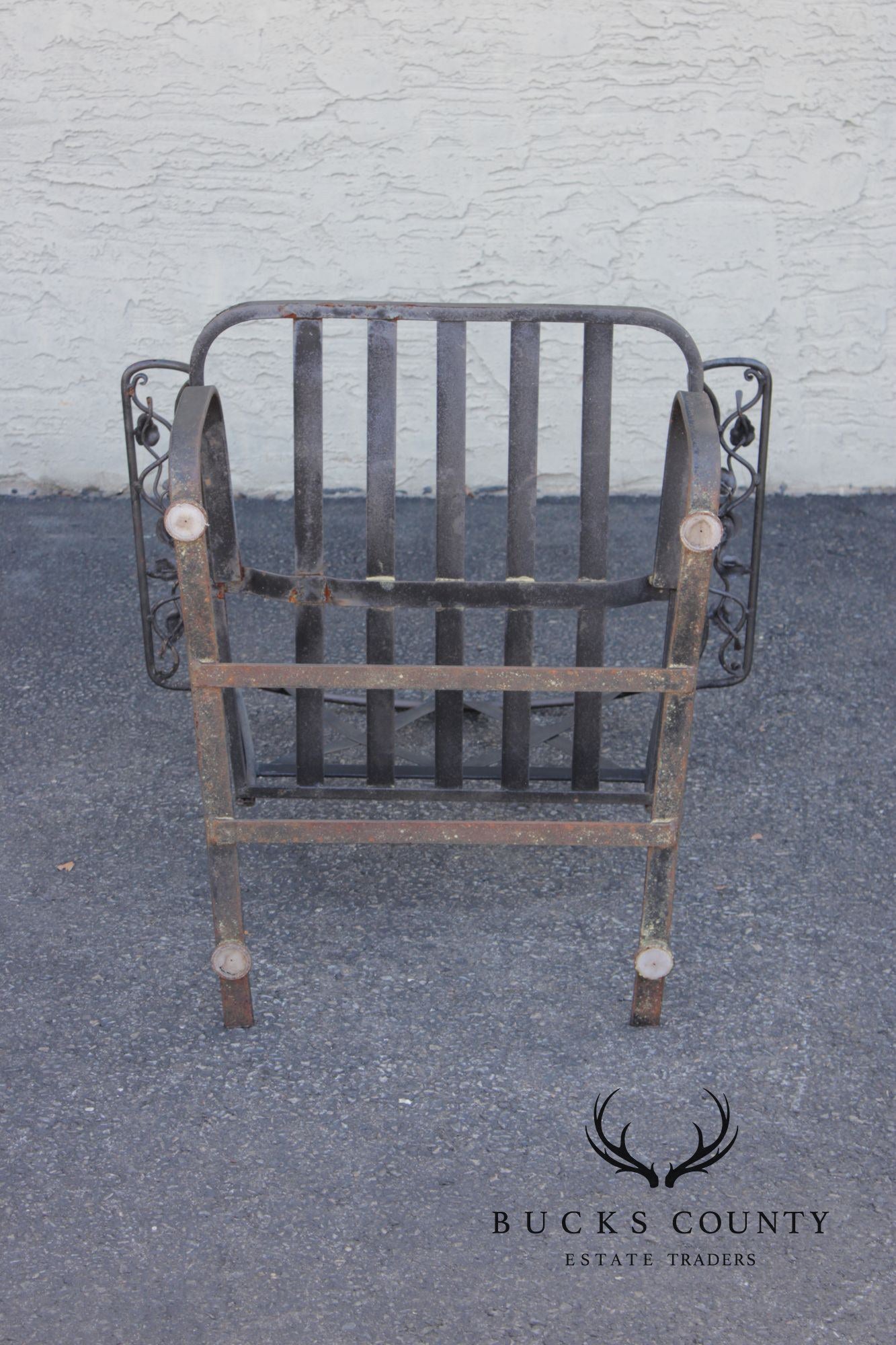 Woodard 'Chantilly Rose' Wrought Iron Outdoor Lounge Chair and Ottoman
