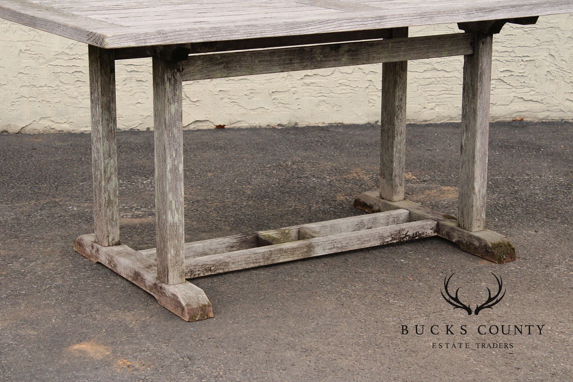Gloster Teak Outdoor Patio Dining Table With Four Chairs