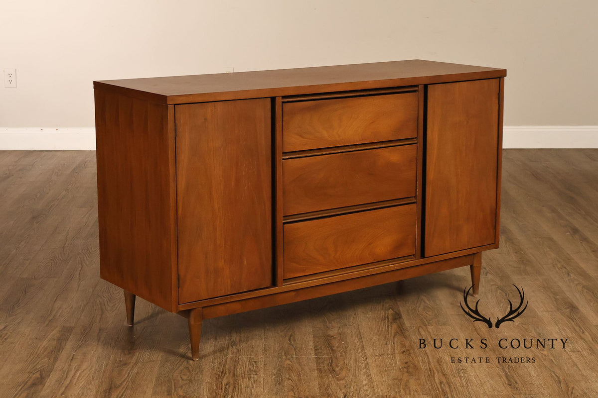Mid Century Modern Broyhill Pacemaker Walnut Credenza Cabinet