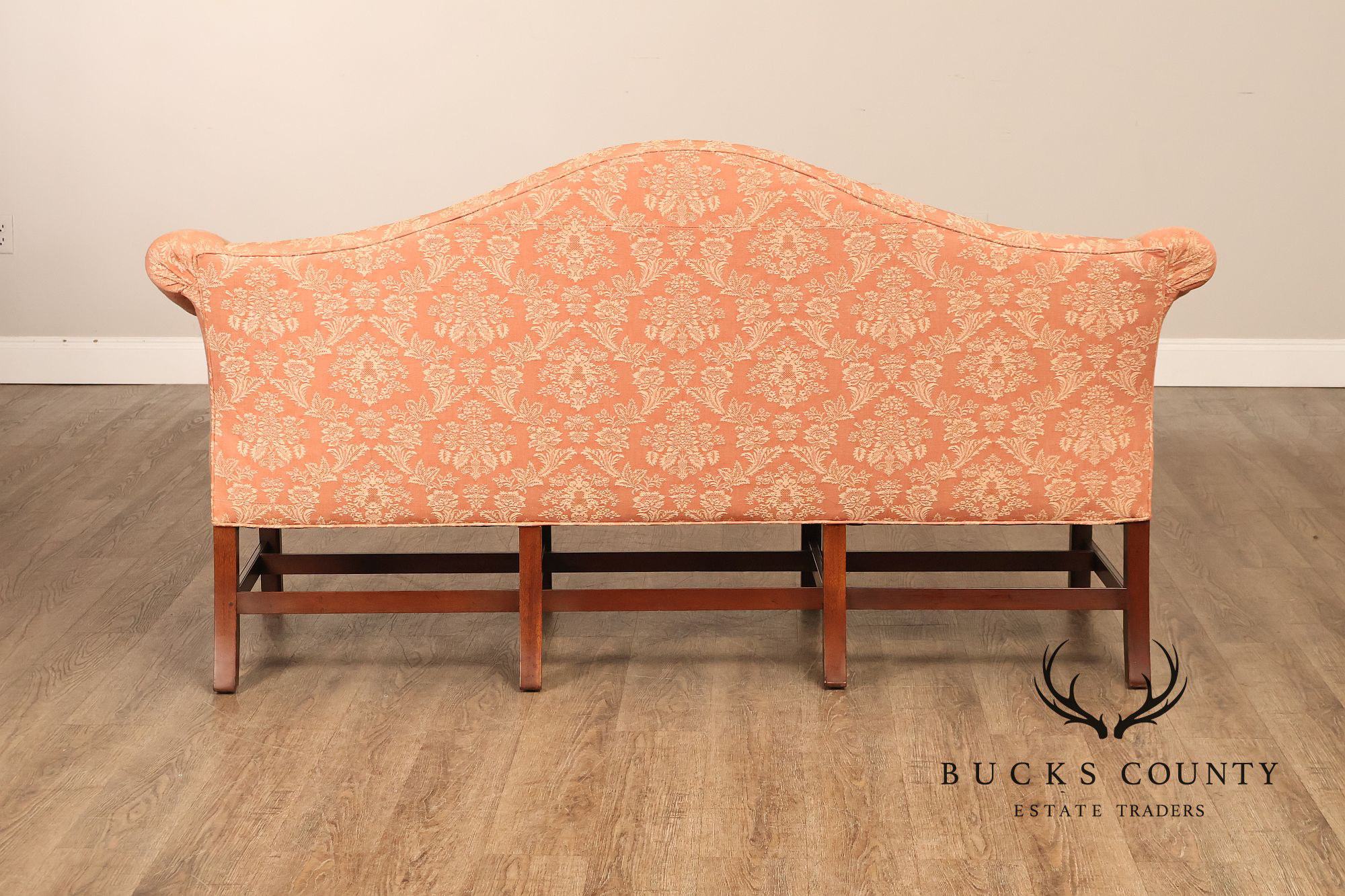 Kittinger Chippendale Style Mahogany Camel-Back Sofa Historic Newport Reproduction