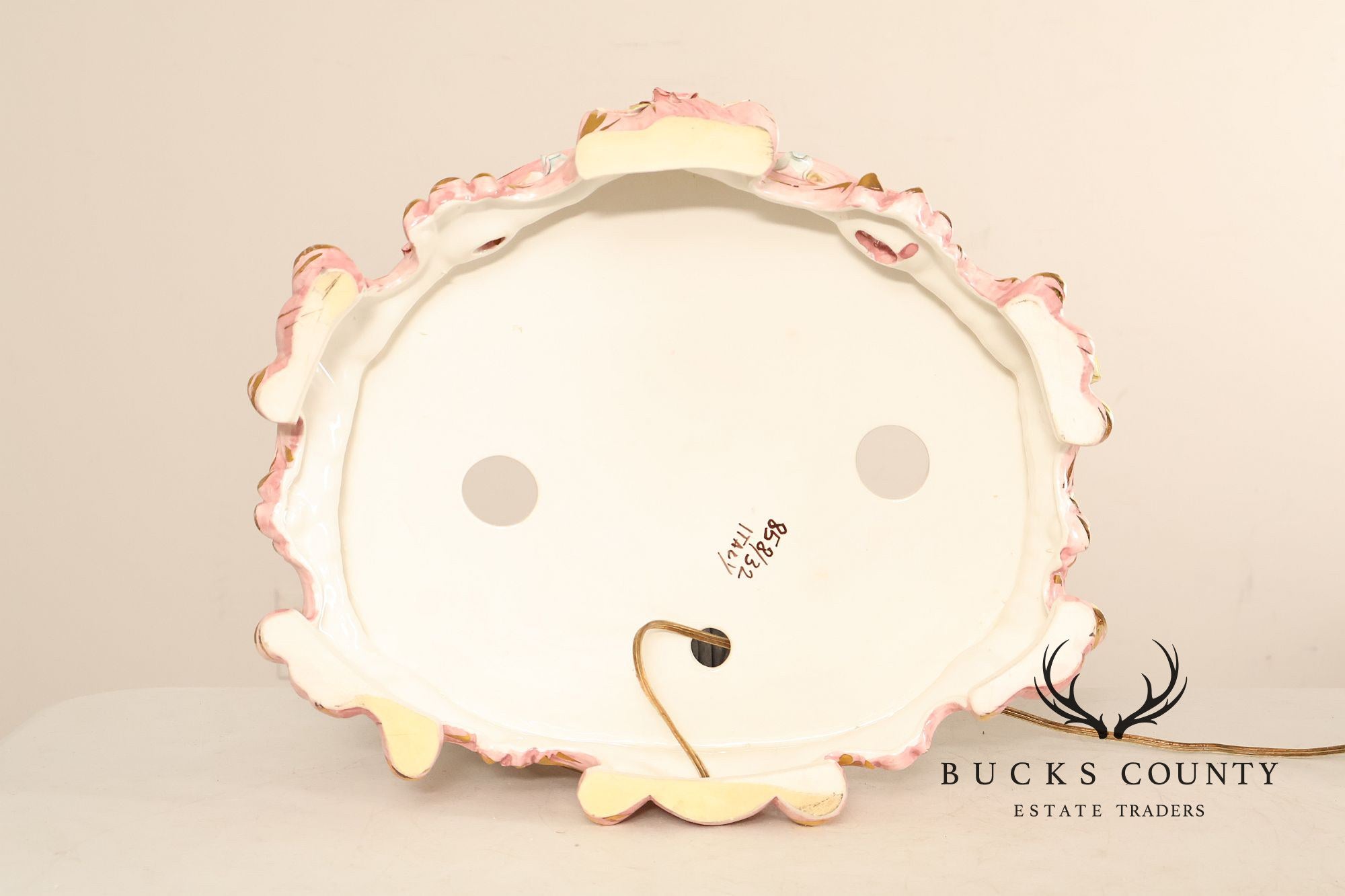 Italian Hand Painted Capodimonte Porcelain Table Lamp