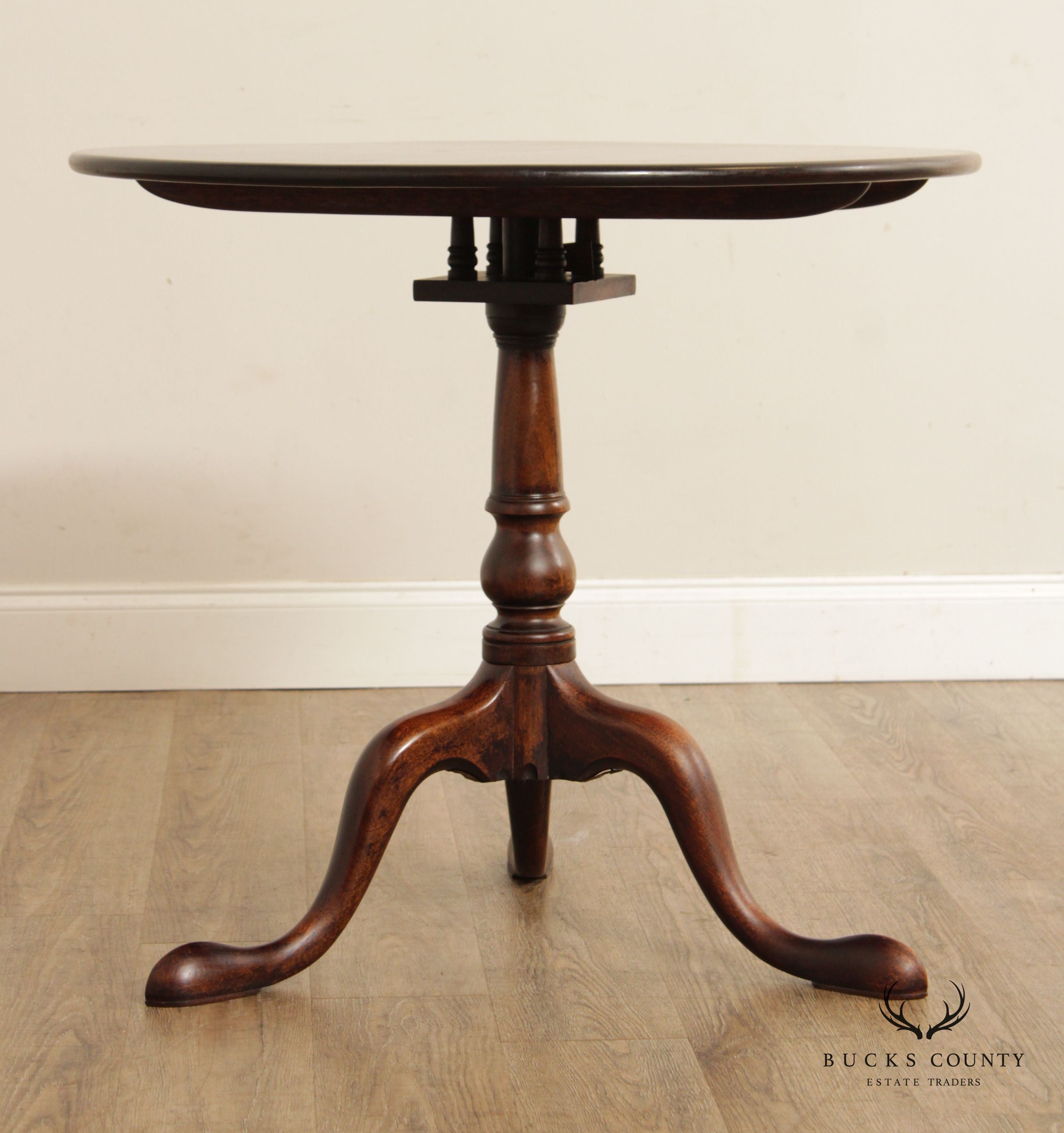 Queen Anne Style Antique Mahogany Tilt-Top Tea Table