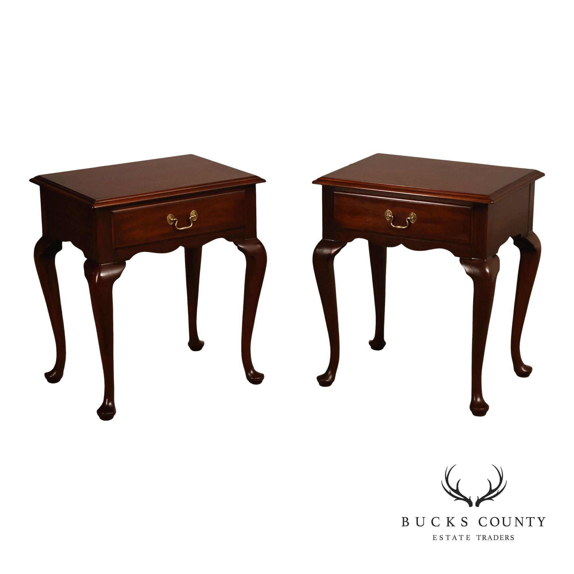 Henkel Harris Virginia Galleries Queen Anne Style Pair Of Mahogany One Drawer Nightstands