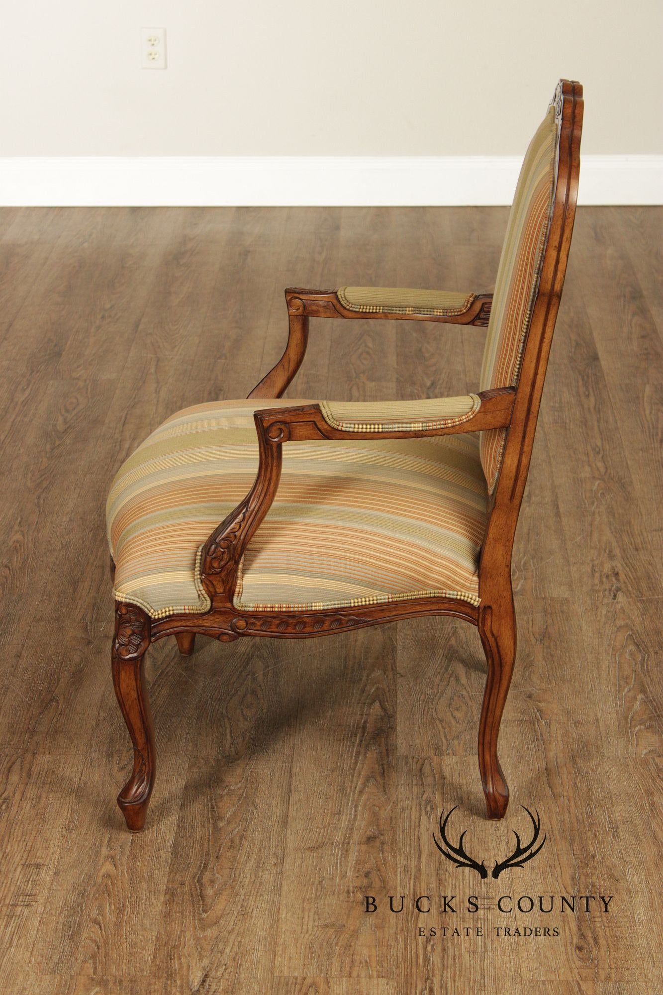 Henredon French Louis XV Style Pair of Fauteuil Armchairs