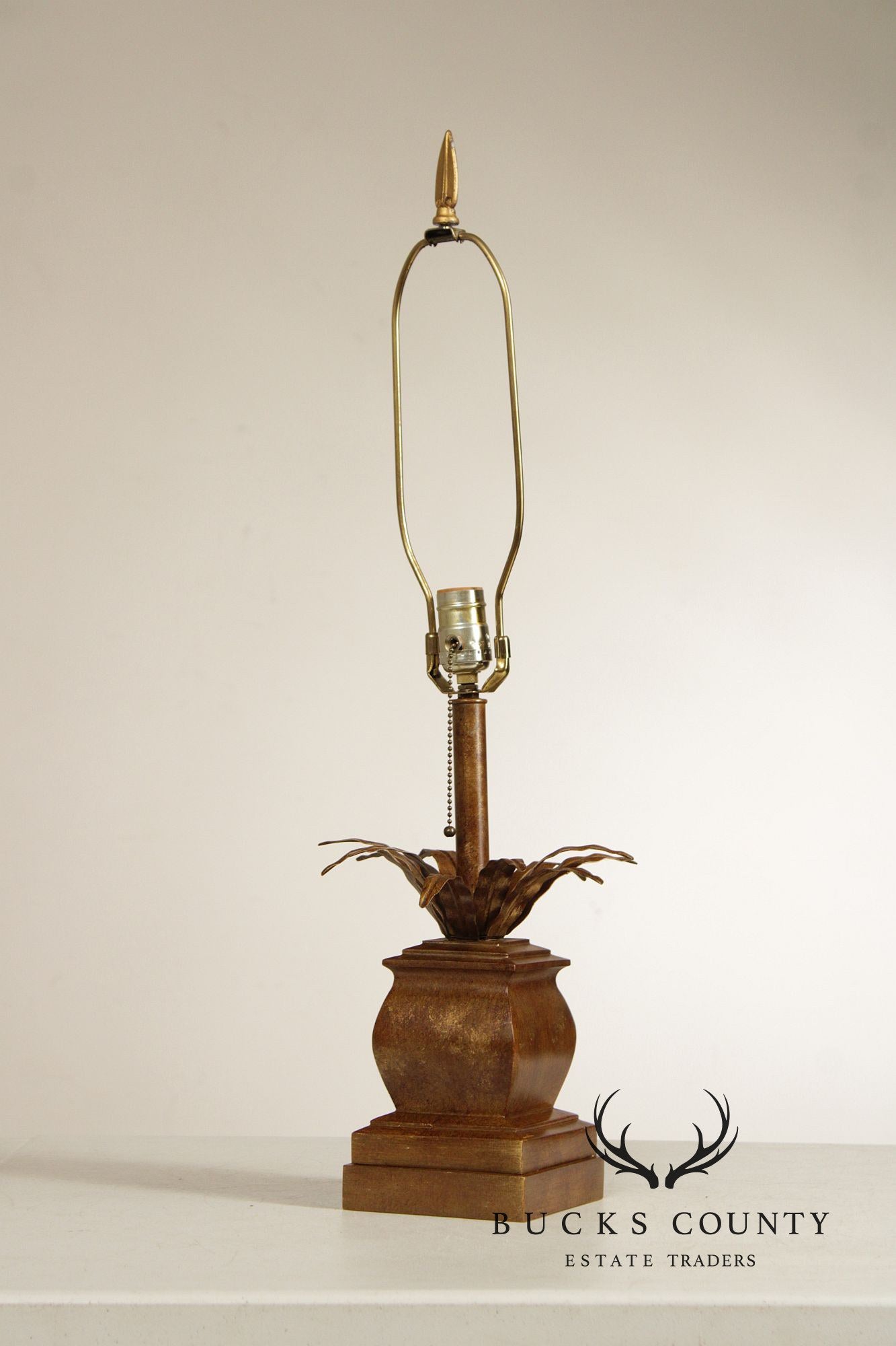 Contemporary Pineapple Table Lamp