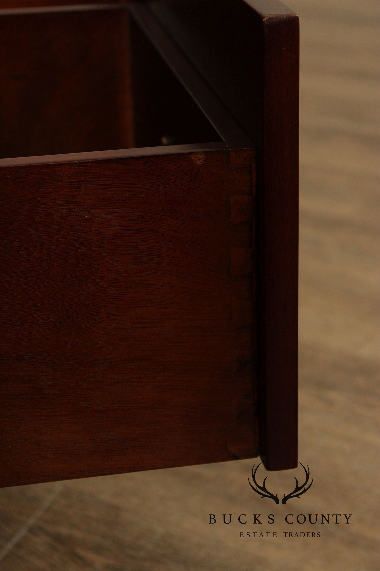 Infinity Furniture Gigasso Series Empire Style Console Sideboard