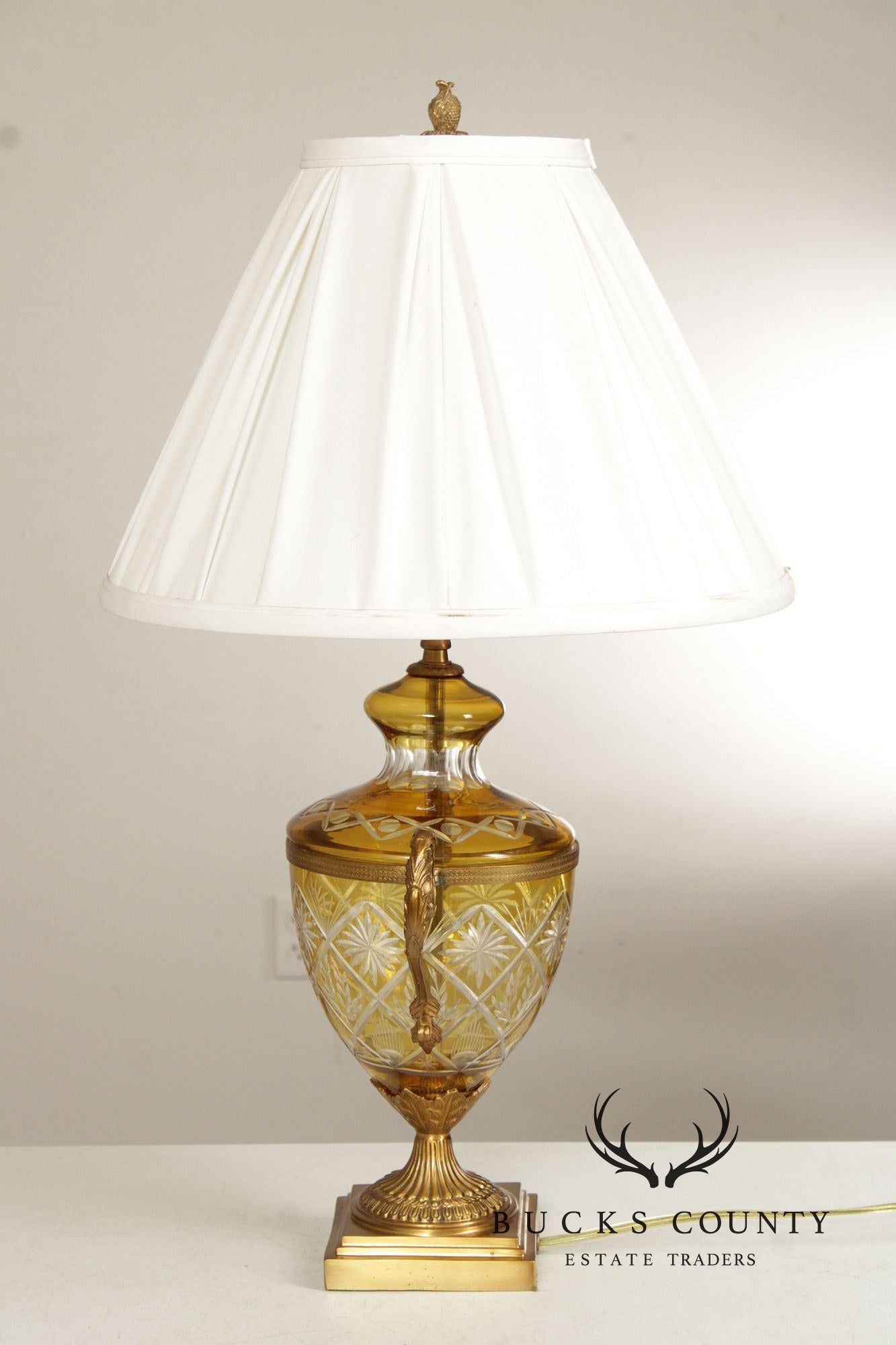 Ethan Allen Amber Glass Urn Table Lamp