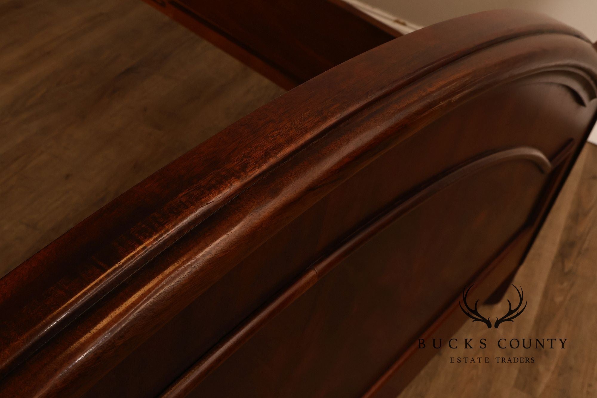 Henredon Carlyle Mahogany Victorian Style High Back King Bed