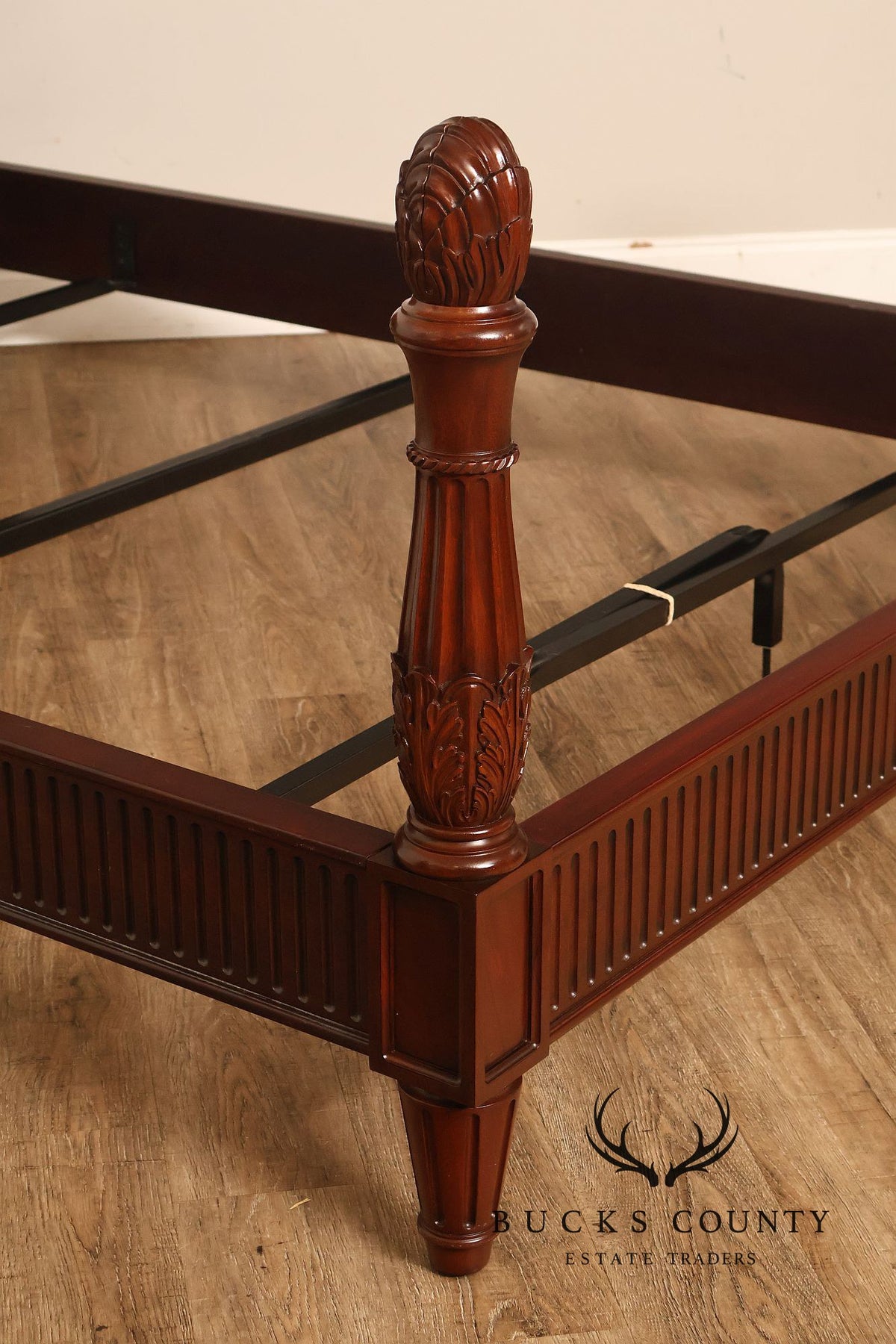 Henkel Harris Mahogany Low-Post Queen Bed