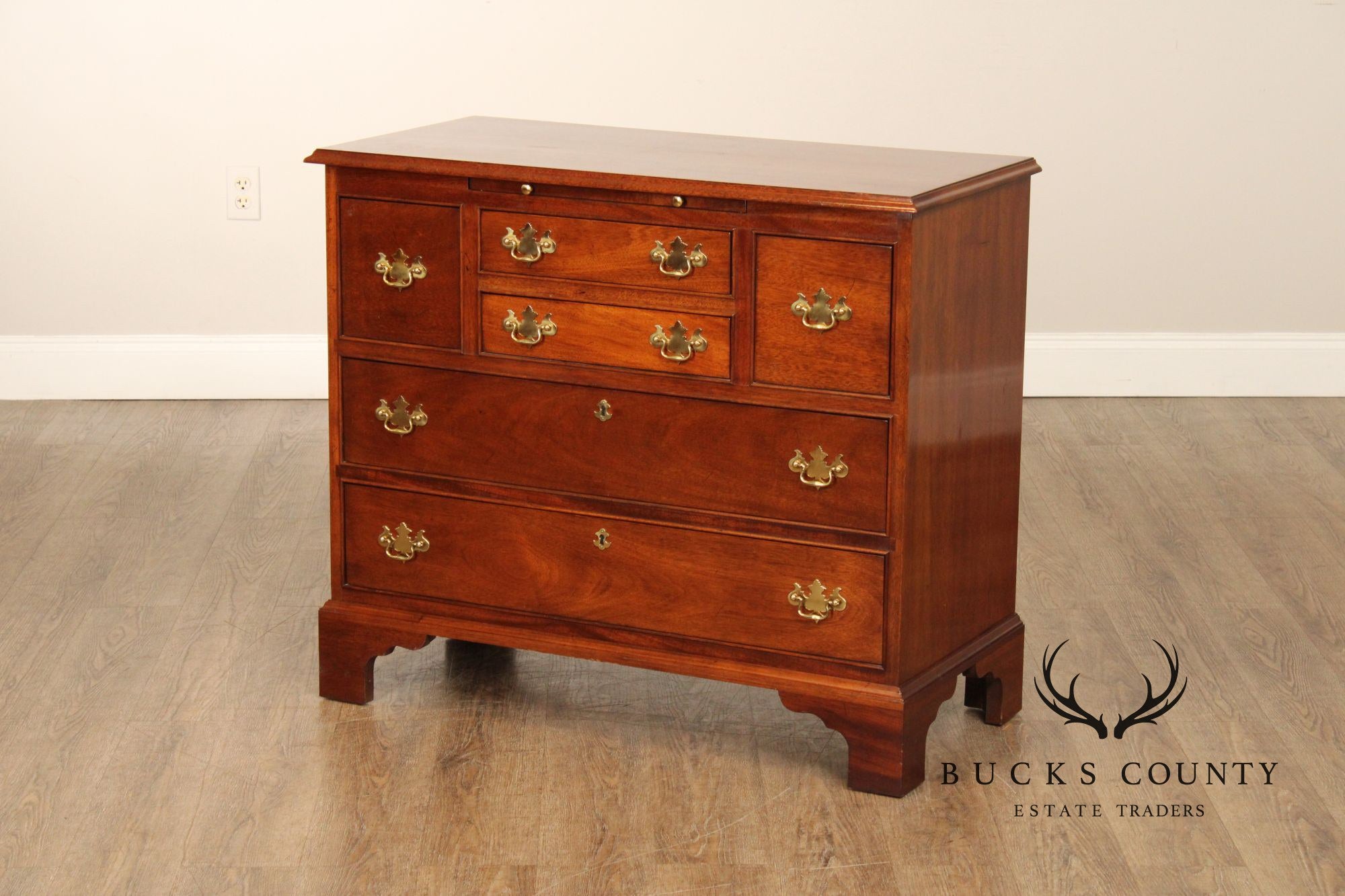 STICKLEY BACHELOR CHEST