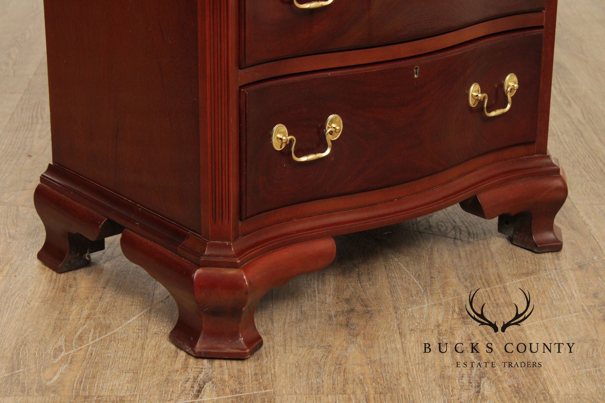 Councill Georgian Style Pair of Mahogany Nightstands