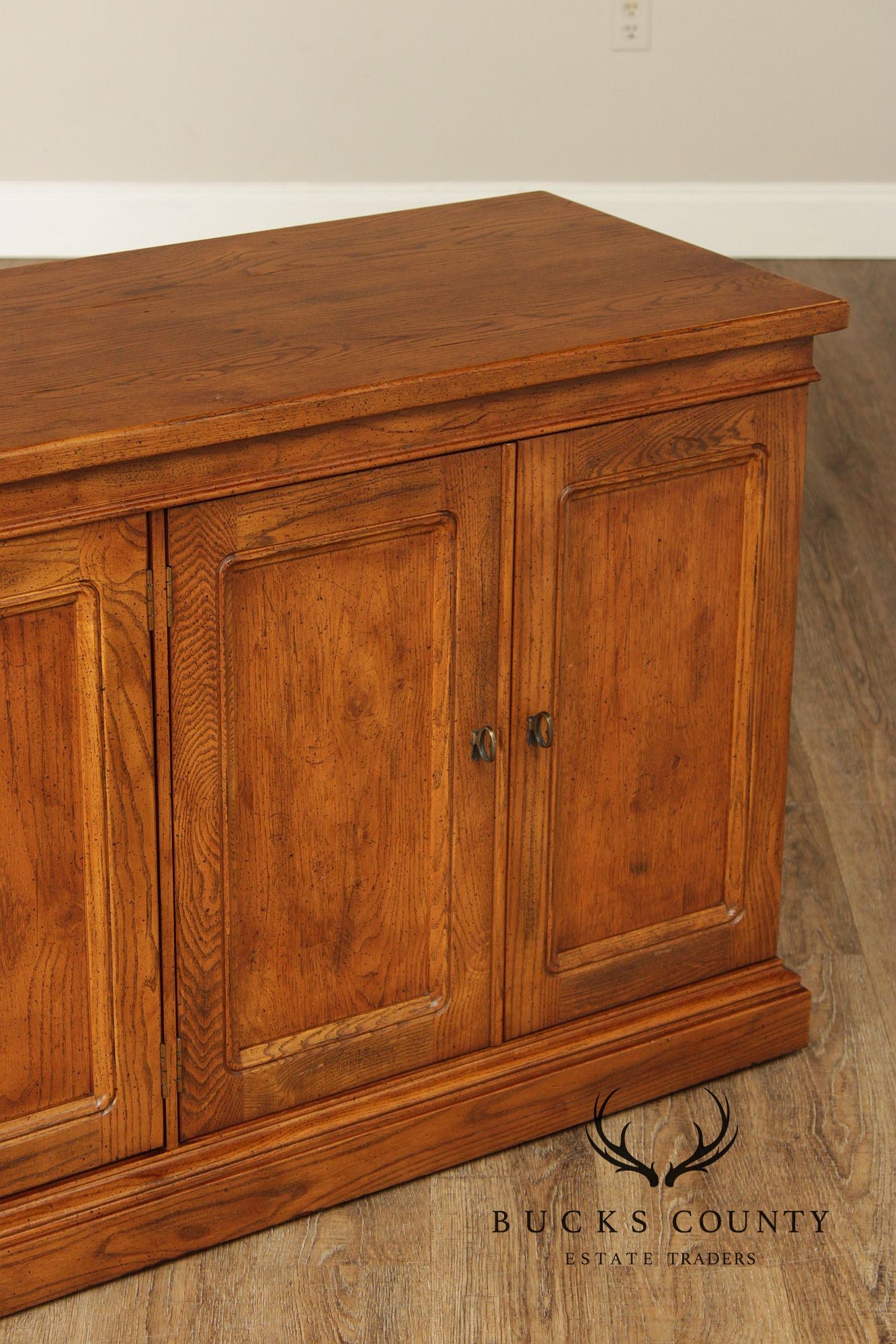 Henredon Artefacts Collection Oak Sideboard Credenza