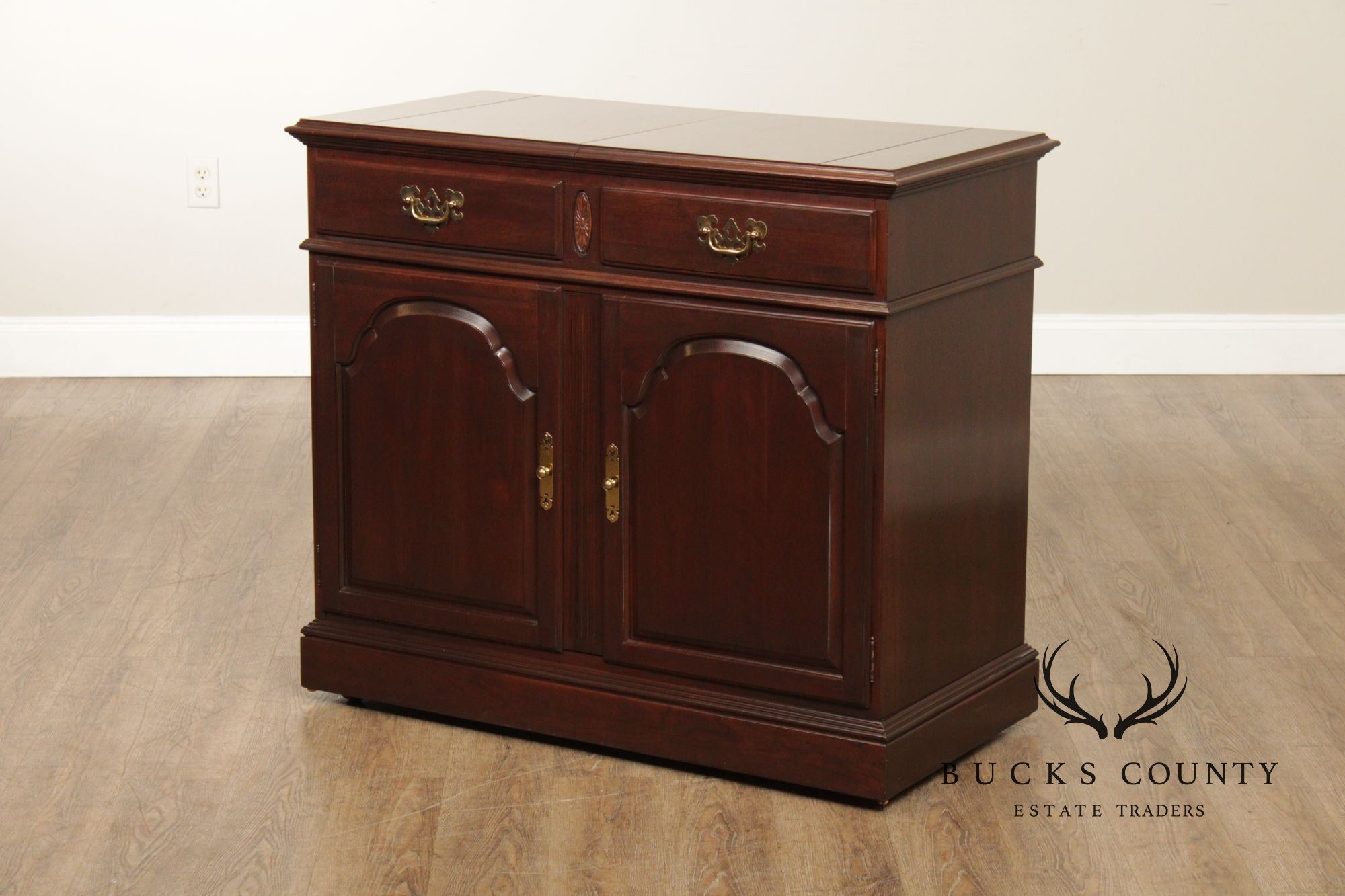 Ethan Allen Georgian Court Chippendale Style Cherry Flip Top Server