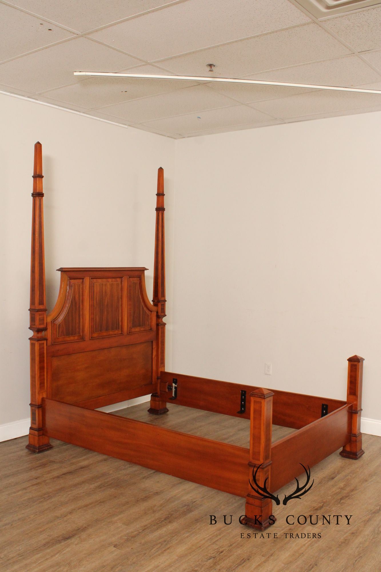 Alfonso Marina 18th Century Style Cama Umbria Full-Size Poster Bed