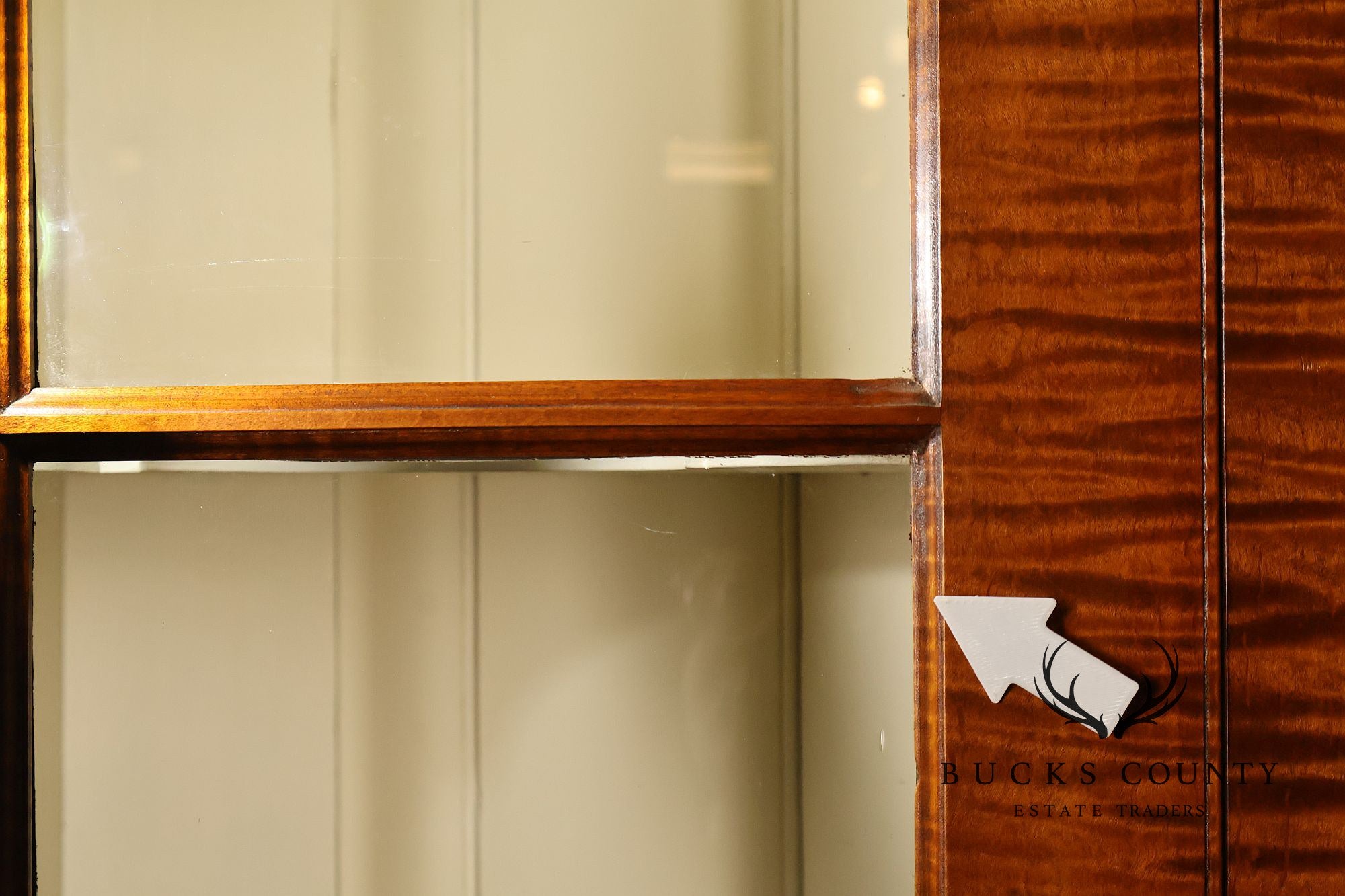 Louis Irion Tiger Maple Corner Cabinet*