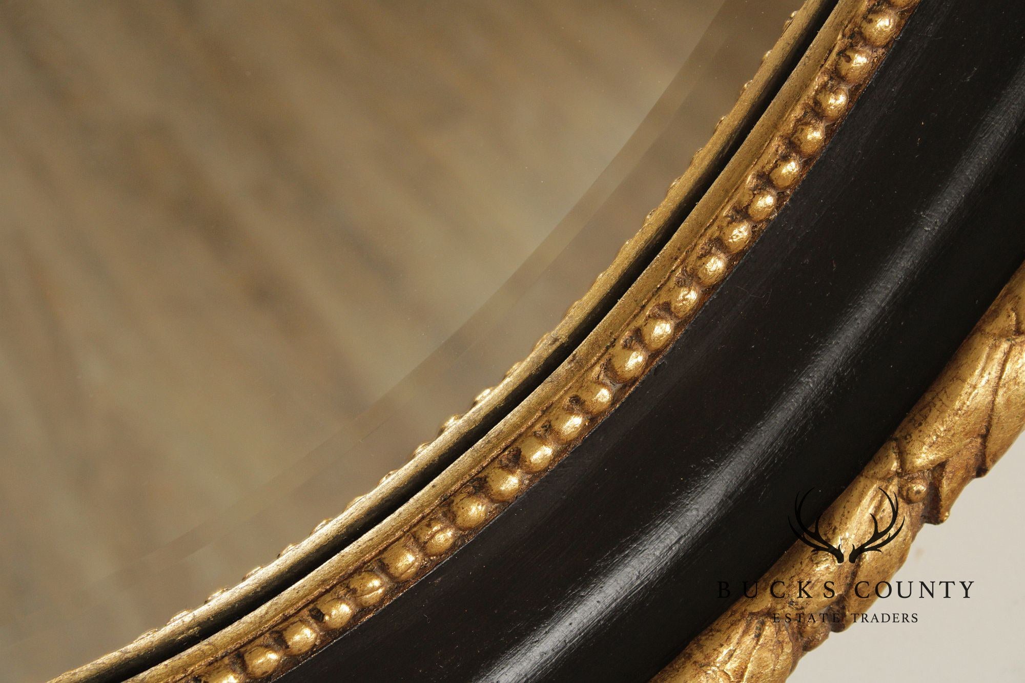 Friedman Brothers 'The Leonia' Giltwood Oval Wall Mirror