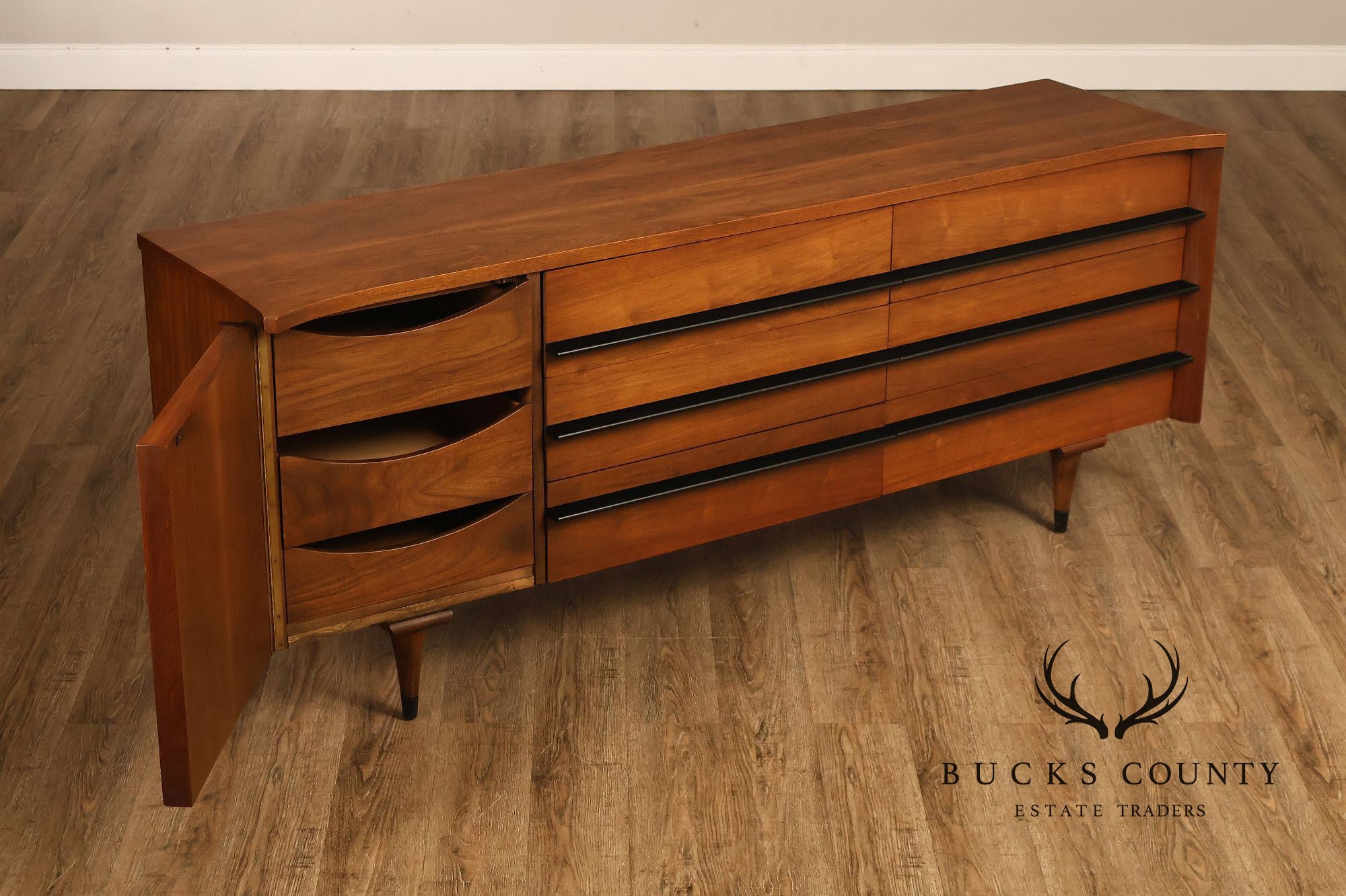 American of Martinsville Mid Century Modern Walnut Chest of Drawers