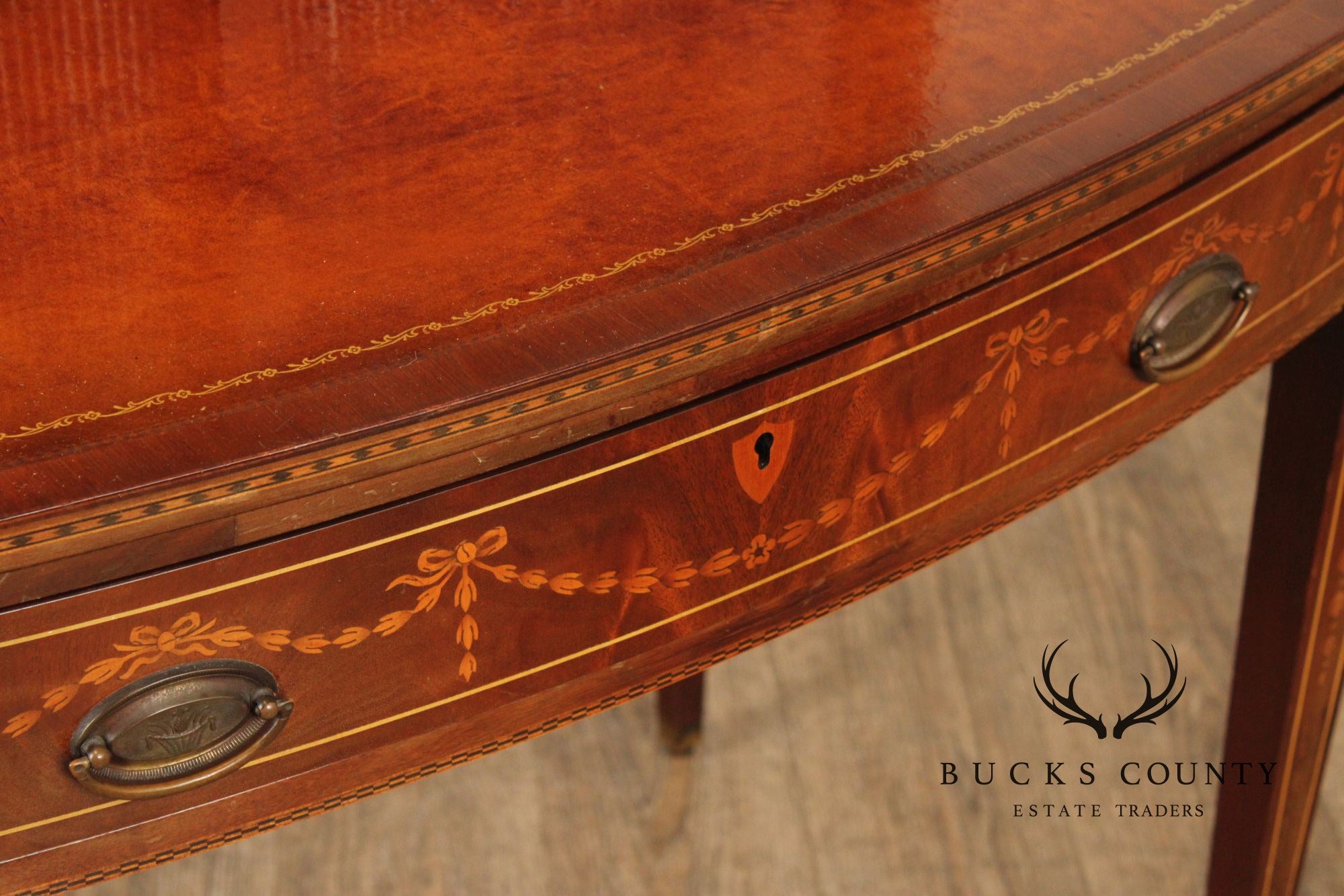 Hepplewhite Style 1940,s Mahogany Inlaid Writing Desk