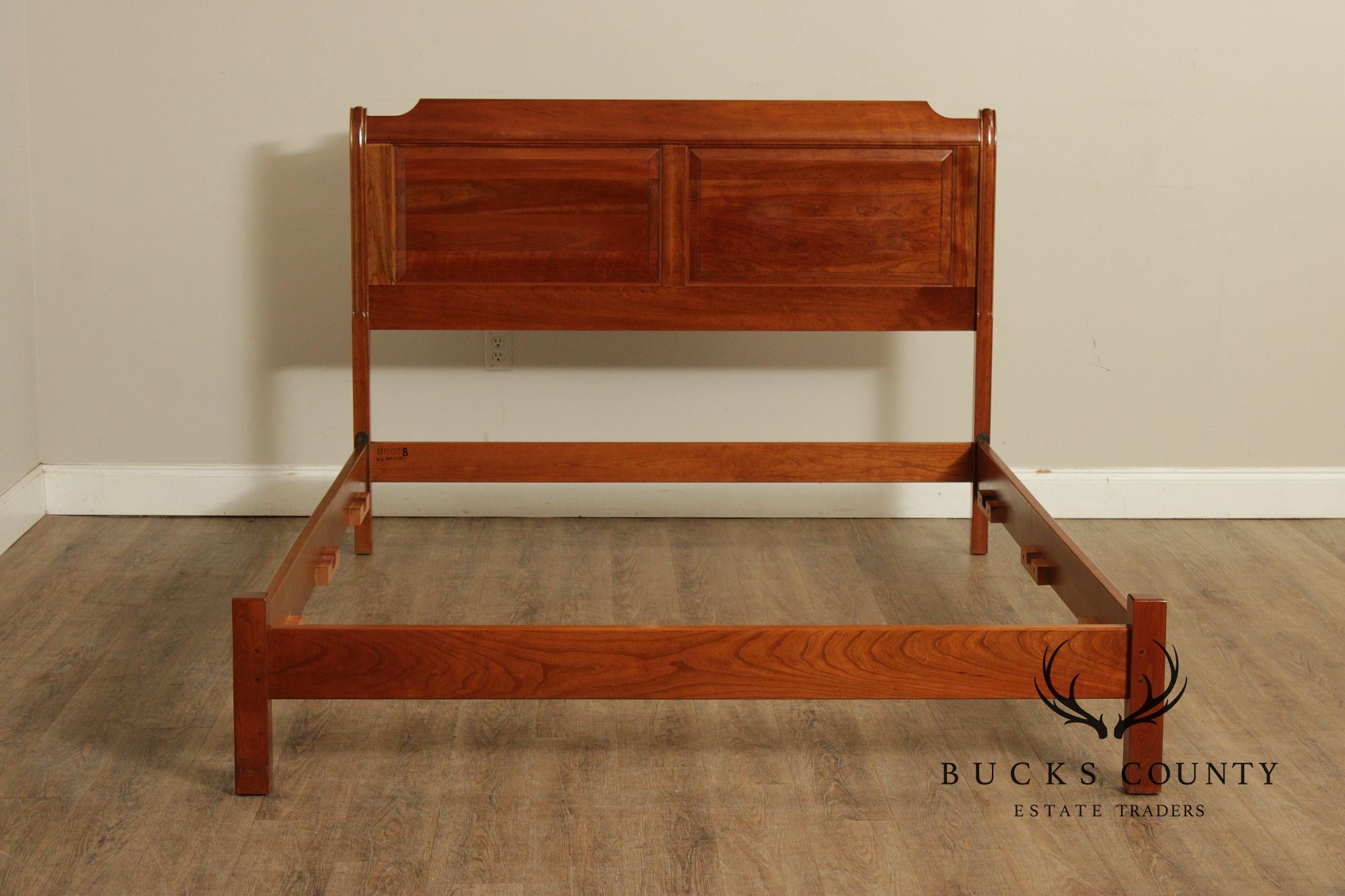 Stickley Traditional Cherry Queen Bed