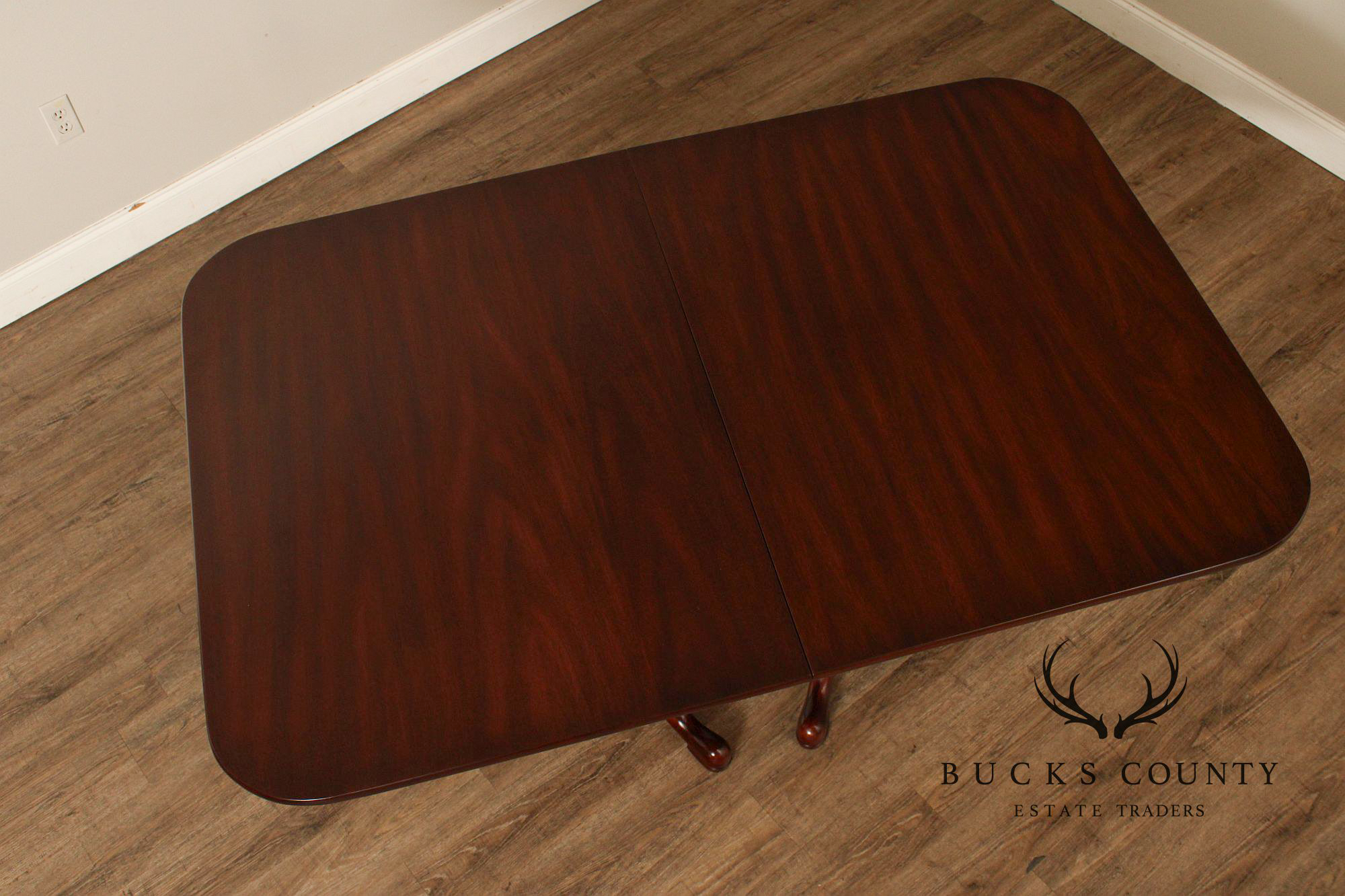 Henkel Harris Georgian Style Mahogany Double Pedestal Dining Table