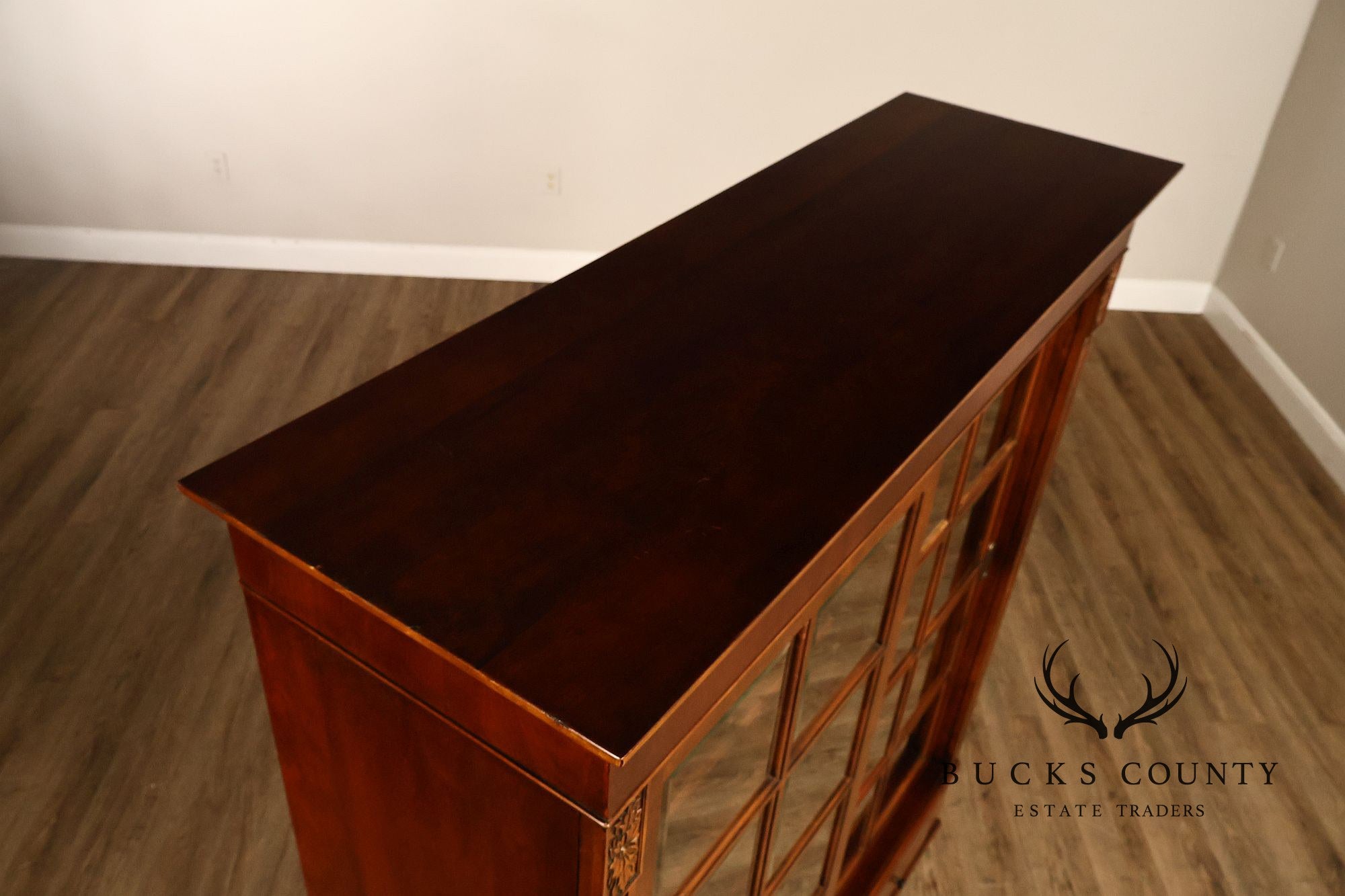 Ethan Allen 'Townhouse' Sliding Door Bookcase