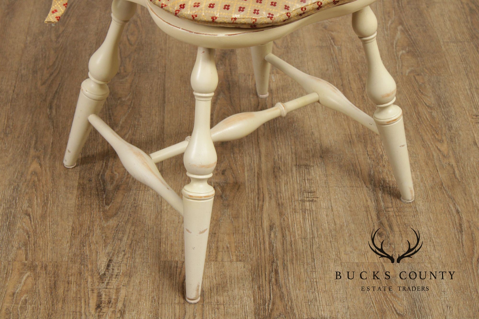 Nichols and Stone Set of Six Painted Windsor Dining Chairs