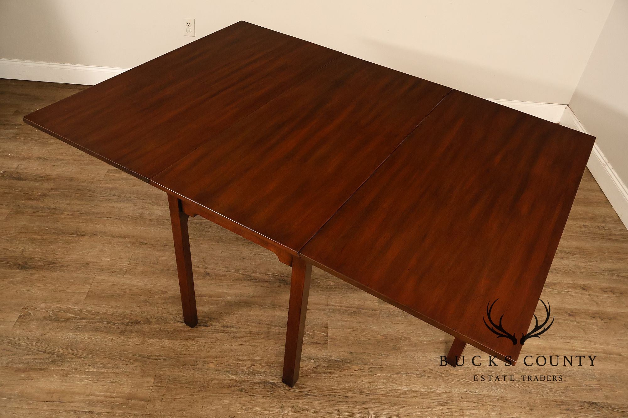 Kittinger Colonial Williamsburg Mahogany Drop Leaf Dining Table
