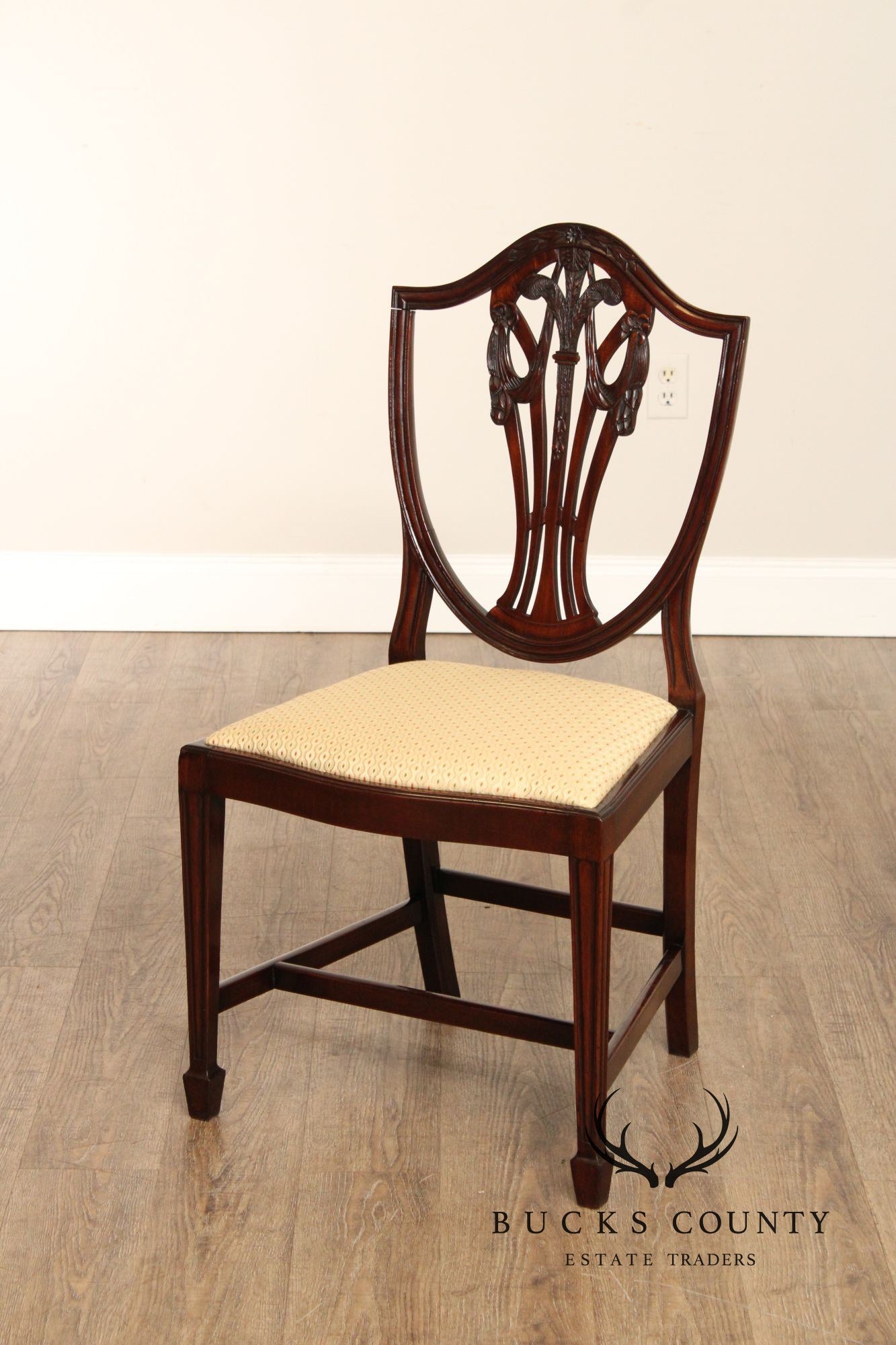 George III Style Quality Set Of Eight Carved Mahogany Shield Back Dining Chairs