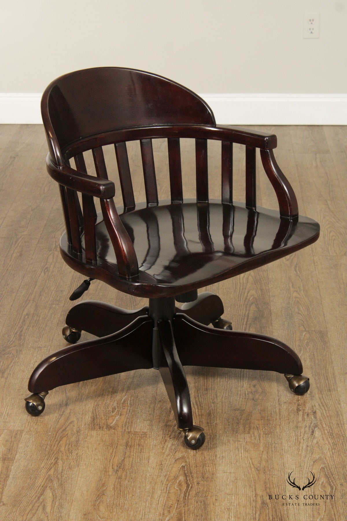 Adjustable Rolling Banker's Office Chair