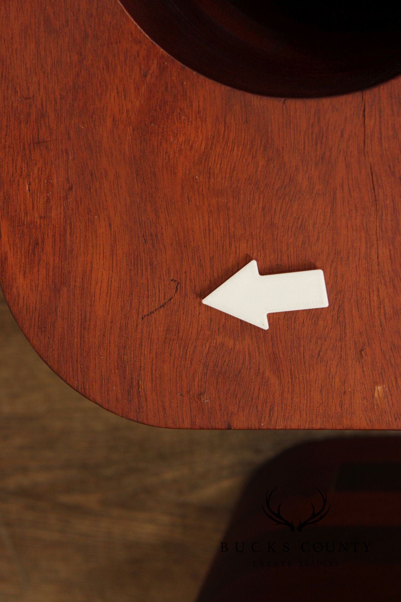 Mid Century Modern Pair of Rosewood Speaker Stands