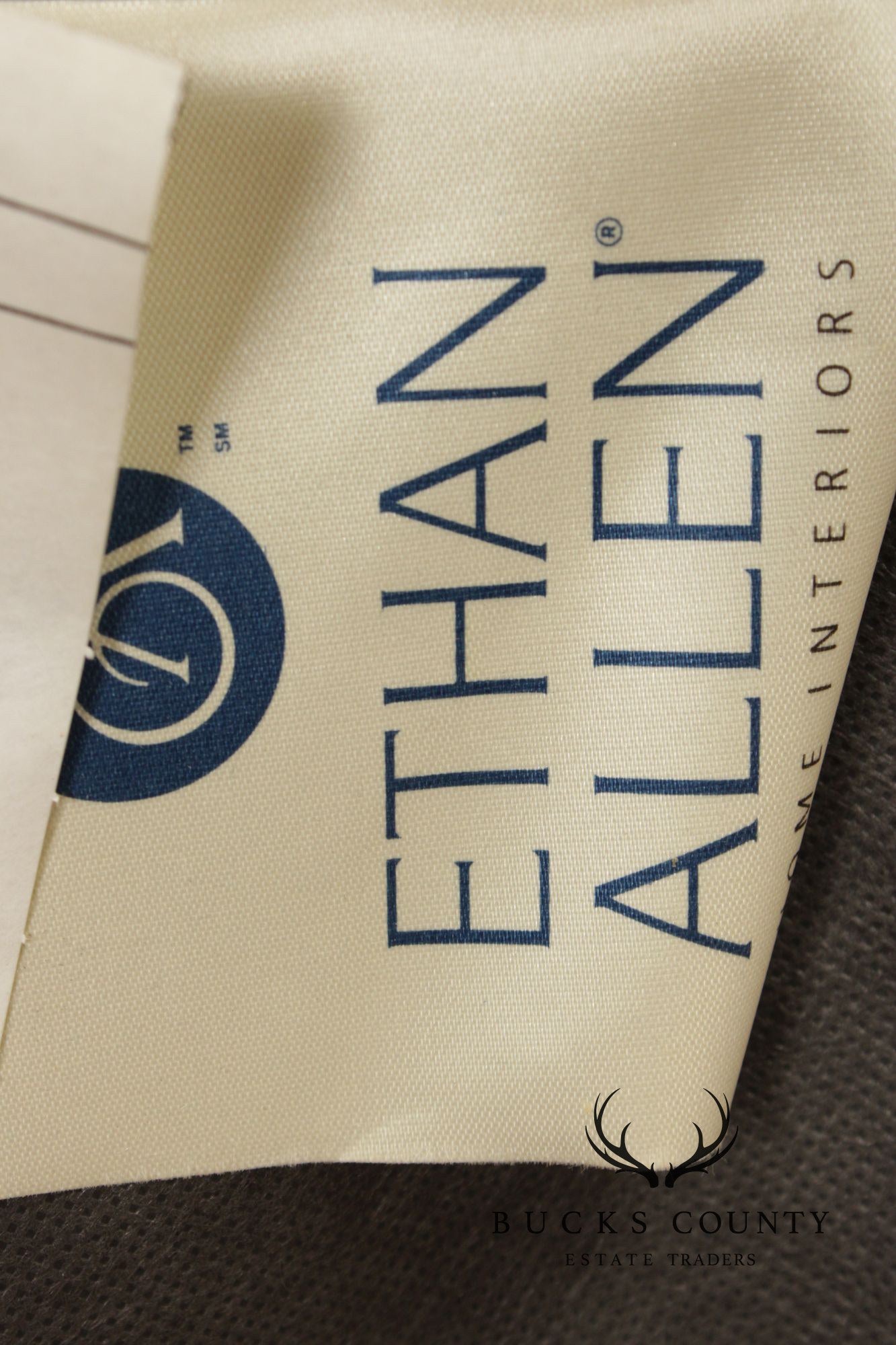 Ethan Allen French Louis XV Style Pair Fauteuil Armchairs