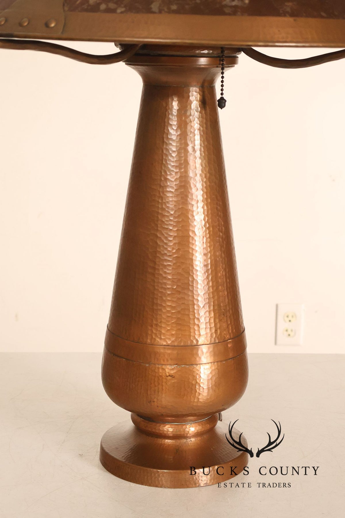 Antique Benedict Studios Arts And Crafts Hammered Copper And Mica Table Lamp